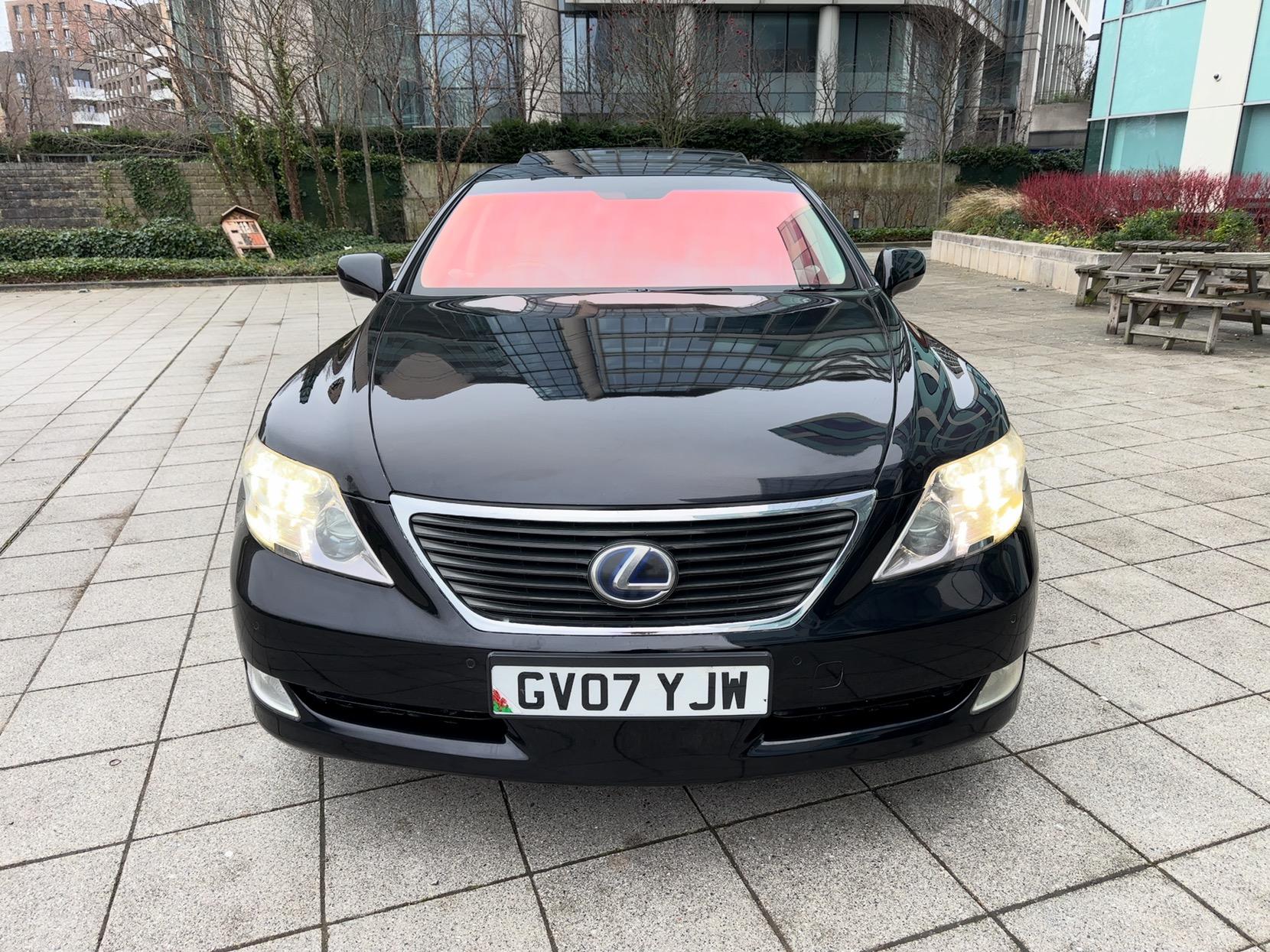 Lexus LS 5.0 600h V8 L RSR Saloon 4dr Petrol Hybrid CVT 4WD Euro 5 (s/s) (445 ps)