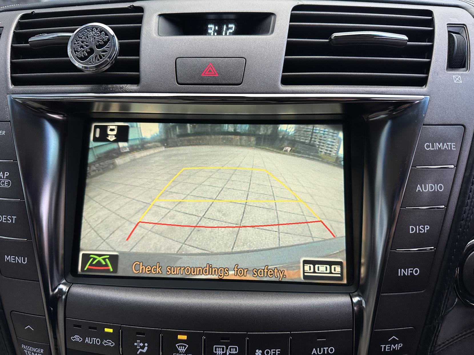 Lexus LS 5.0 600h V8 L RSR Saloon 4dr Petrol Hybrid CVT 4WD Euro 5 (s/s) (445 ps)