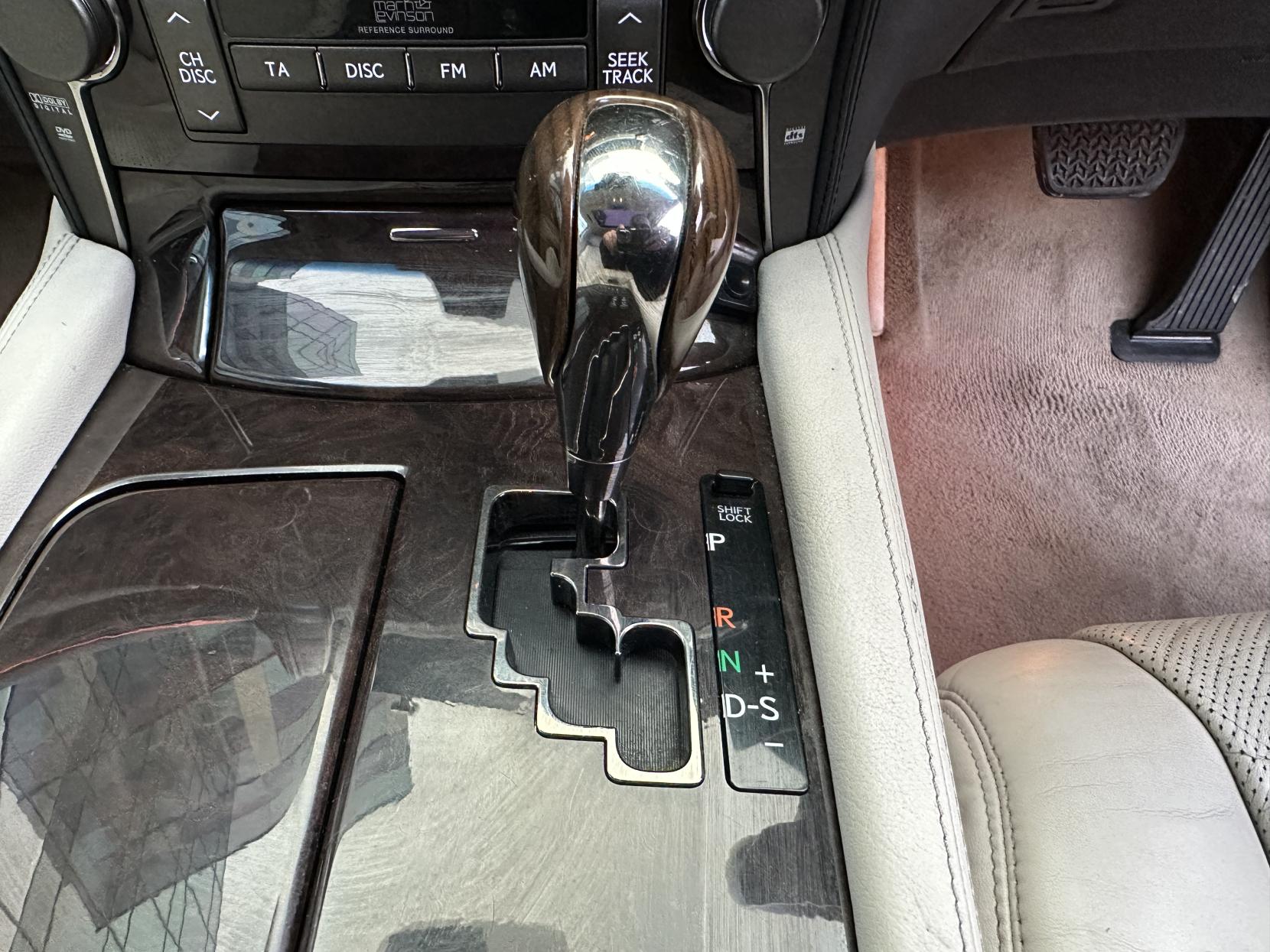 Lexus LS 5.0 600h V8 L RSR Saloon 4dr Petrol Hybrid CVT 4WD Euro 5 (s/s) (445 ps)