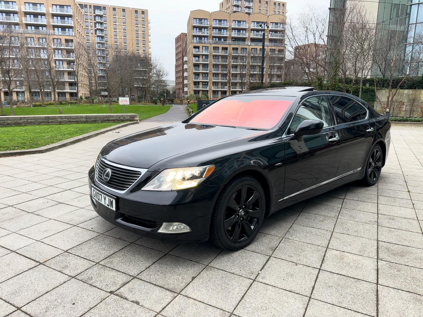 Lexus LS 5.0 600h V8 L RSR Saloon 4dr Petrol Hybrid CVT 4WD Euro 5 (s/s) (445 ps)