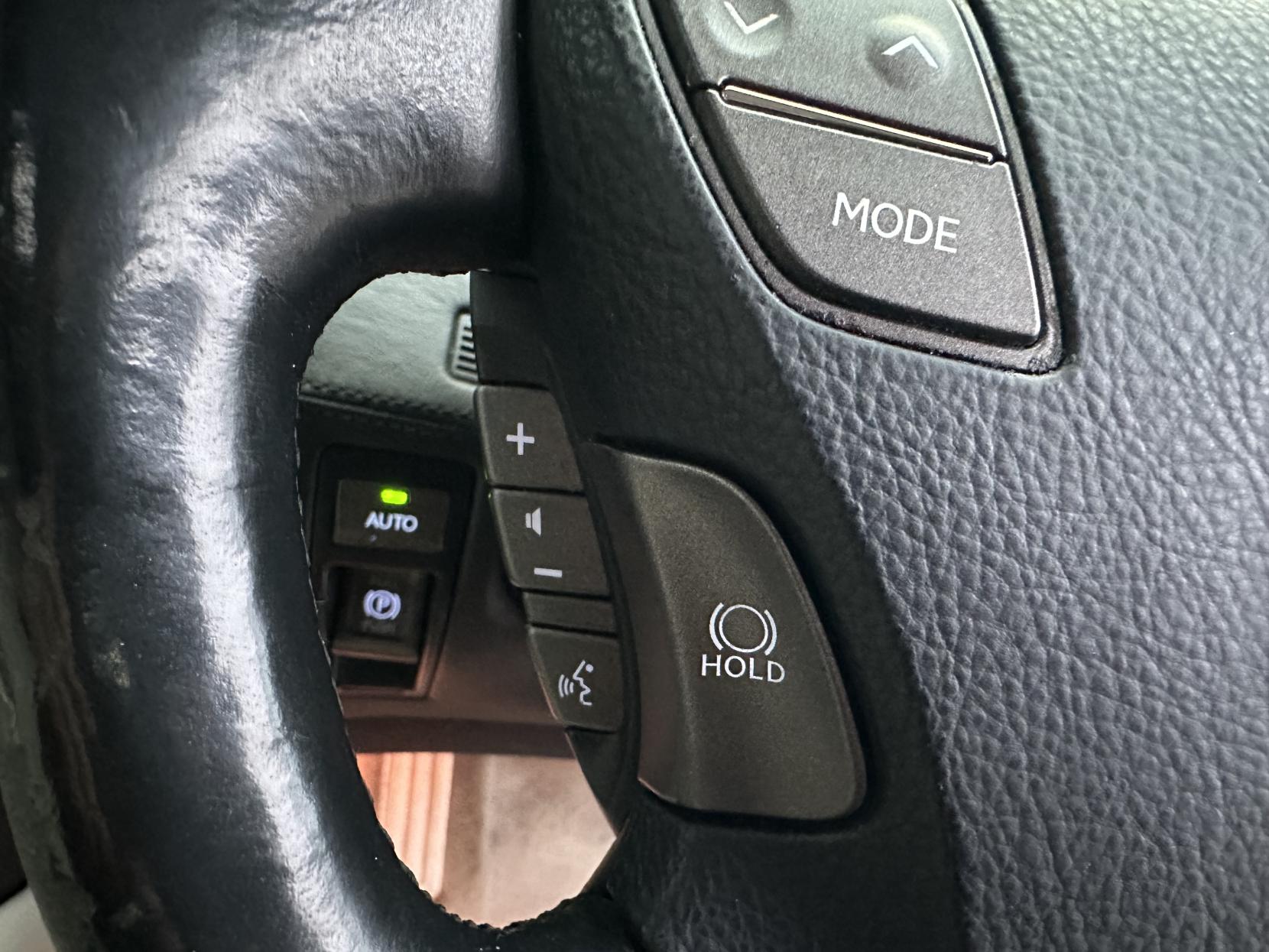 Lexus LS 5.0 600h V8 L RSR Saloon 4dr Petrol Hybrid CVT 4WD Euro 5 (s/s) (445 ps)