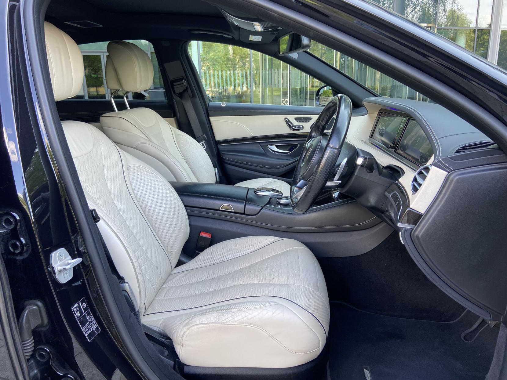 Mercedes-Benz S Class 3.0 S350Ld V6 AMG Line Saloon 4dr Diesel G-Tronic+ Euro 6 (s/s) (258 ps)