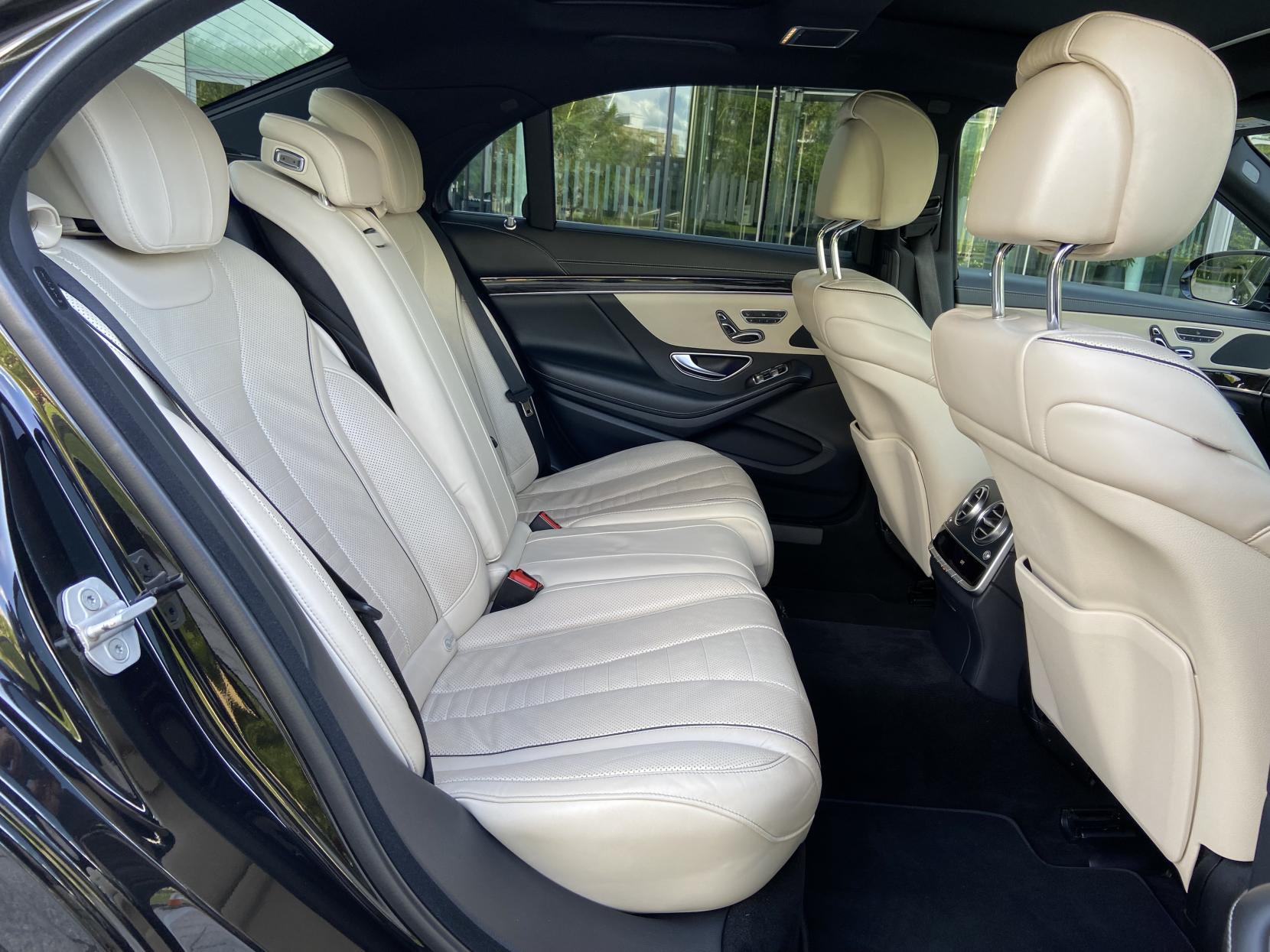 Mercedes-Benz S Class 3.0 S350Ld V6 AMG Line Saloon 4dr Diesel G-Tronic+ Euro 6 (s/s) (258 ps)
