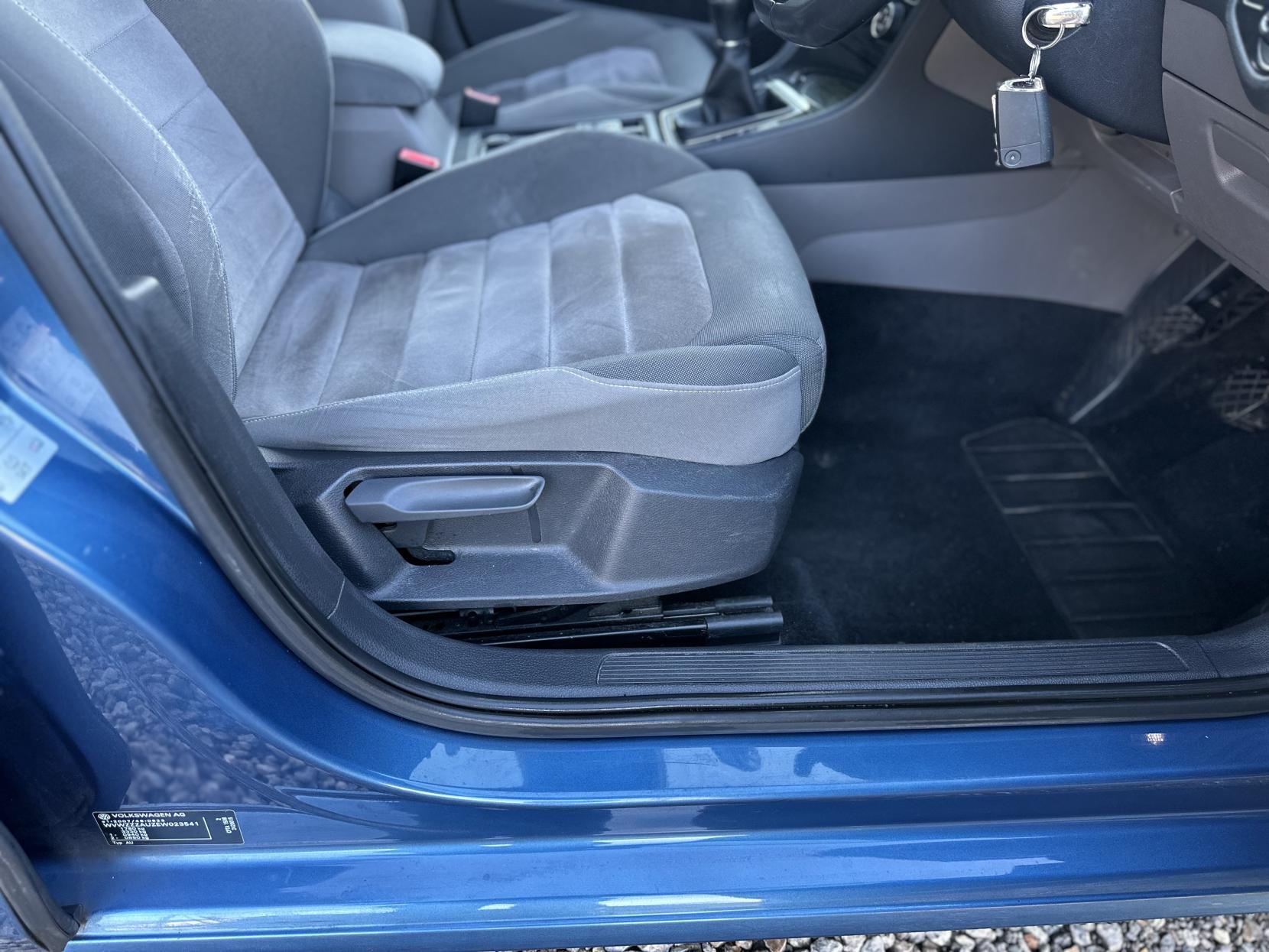 Volkswagen Golf 1.4 TSI BlueMotion Tech ACT GT Hatchback 5dr Petrol Manual Euro 6 (s/s) (140 ps)