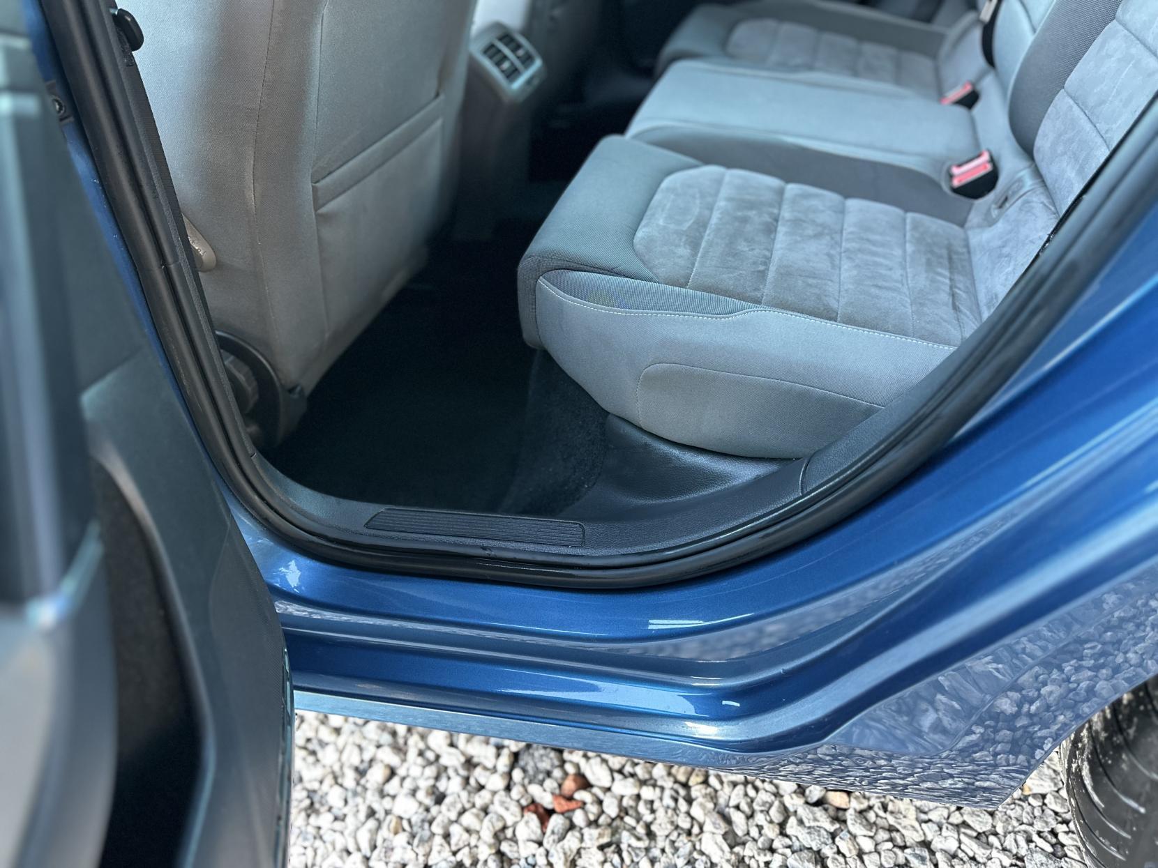 Volkswagen Golf 1.4 TSI BlueMotion Tech ACT GT Hatchback 5dr Petrol Manual Euro 6 (s/s) (140 ps)