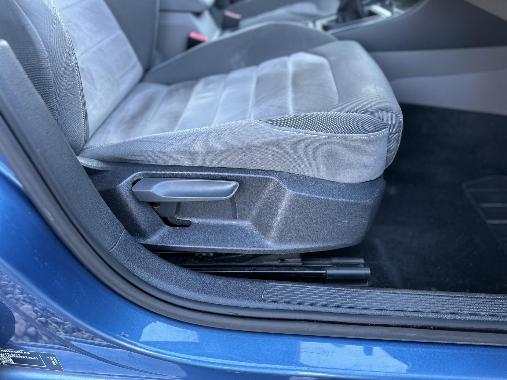 Volkswagen Golf 1.4 TSI BlueMotion Tech ACT GT Hatchback 5dr Petrol Manual Euro 6 (s/s) (140 ps)