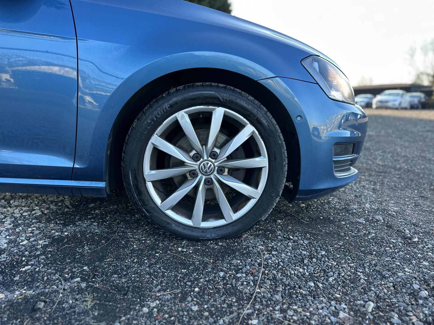 Volkswagen Golf 1.4 TSI BlueMotion Tech ACT GT Hatchback 5dr Petrol Manual Euro 6 (s/s) (140 ps)