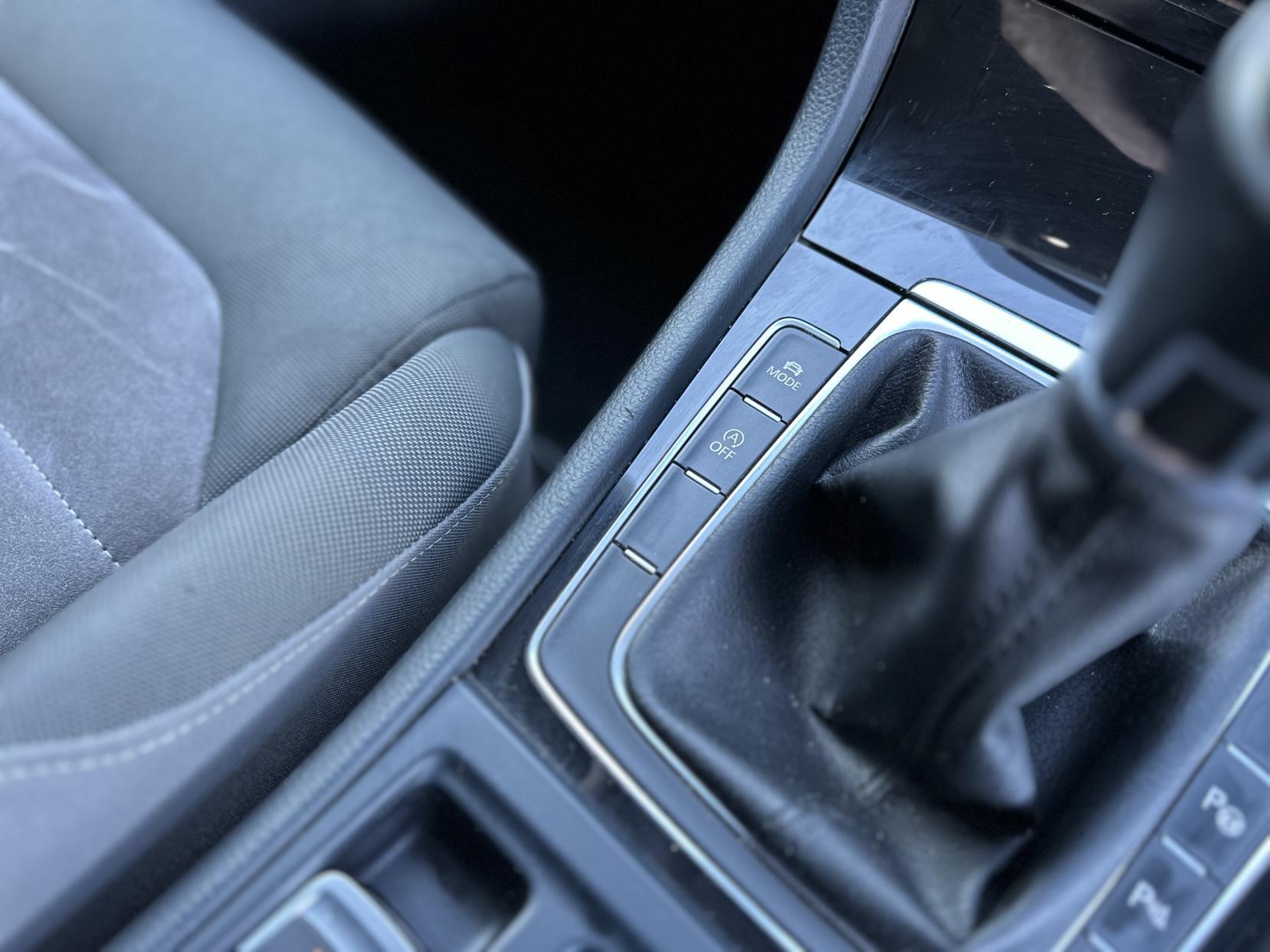 Volkswagen Golf 1.4 TSI BlueMotion Tech ACT GT Hatchback 5dr Petrol Manual Euro 6 (s/s) (140 ps)