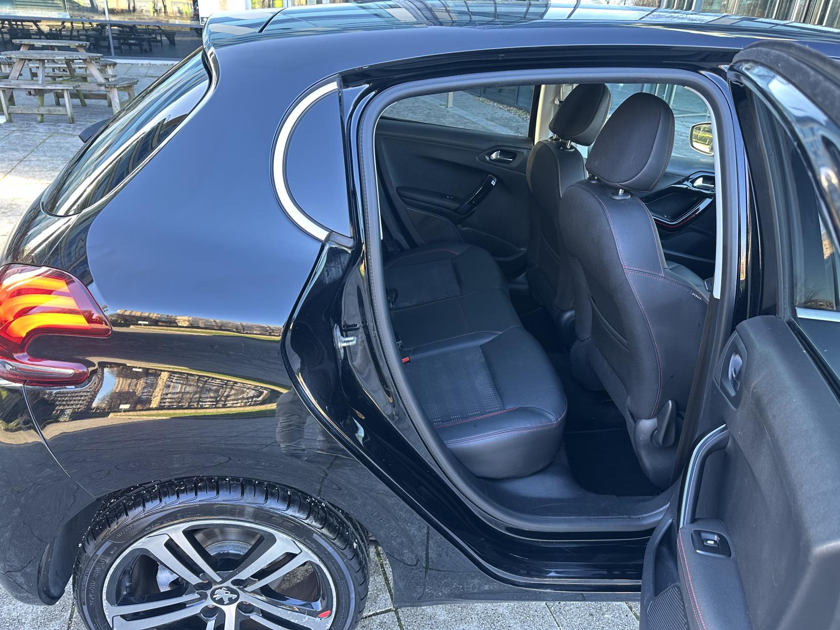 Peugeot 208 1.2 PureTech GPF GT Line Hatchback 5dr Petrol EAT Euro 6 (s/s) (110 ps)