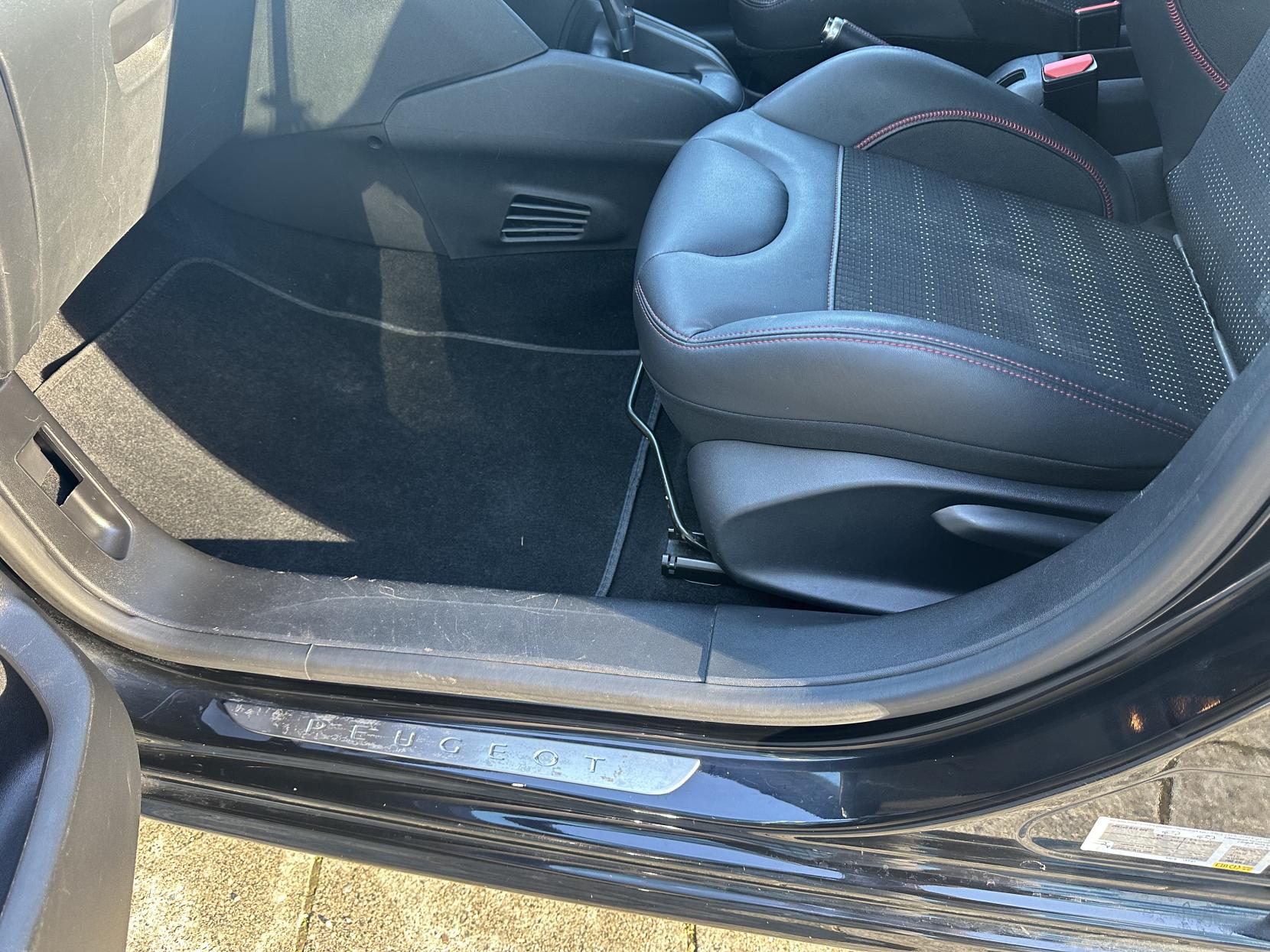 Peugeot 208 1.2 PureTech GPF GT Line Hatchback 5dr Petrol EAT Euro 6 (s/s) (110 ps)