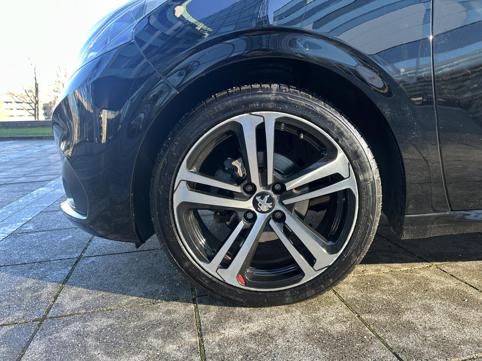 Peugeot 208 1.2 PureTech GPF GT Line Hatchback 5dr Petrol EAT Euro 6 (s/s) (110 ps)