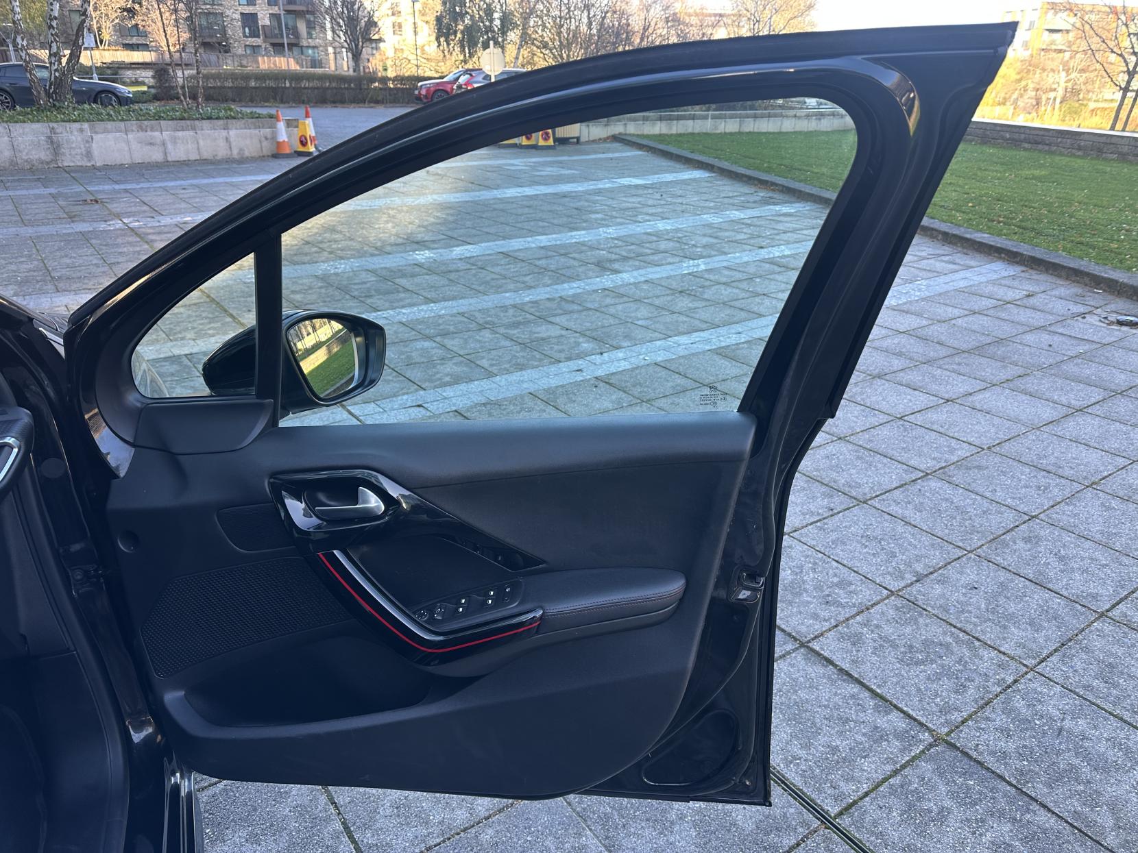 Peugeot 208 1.2 PureTech GPF GT Line Hatchback 5dr Petrol EAT Euro 6 (s/s) (110 ps)