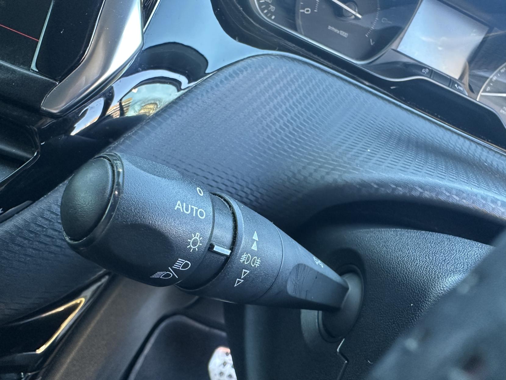 Peugeot 208 1.2 PureTech GPF GT Line Hatchback 5dr Petrol EAT Euro 6 (s/s) (110 ps)