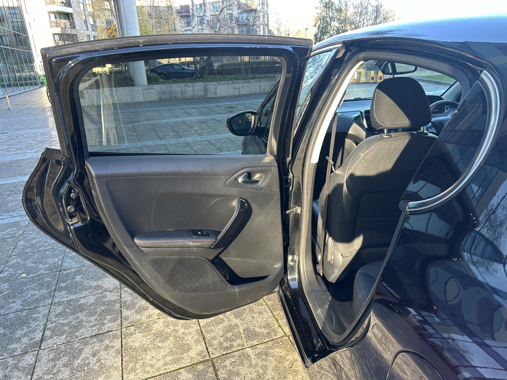 Peugeot 208 1.2 PureTech GPF GT Line Hatchback 5dr Petrol EAT Euro 6 (s/s) (110 ps)