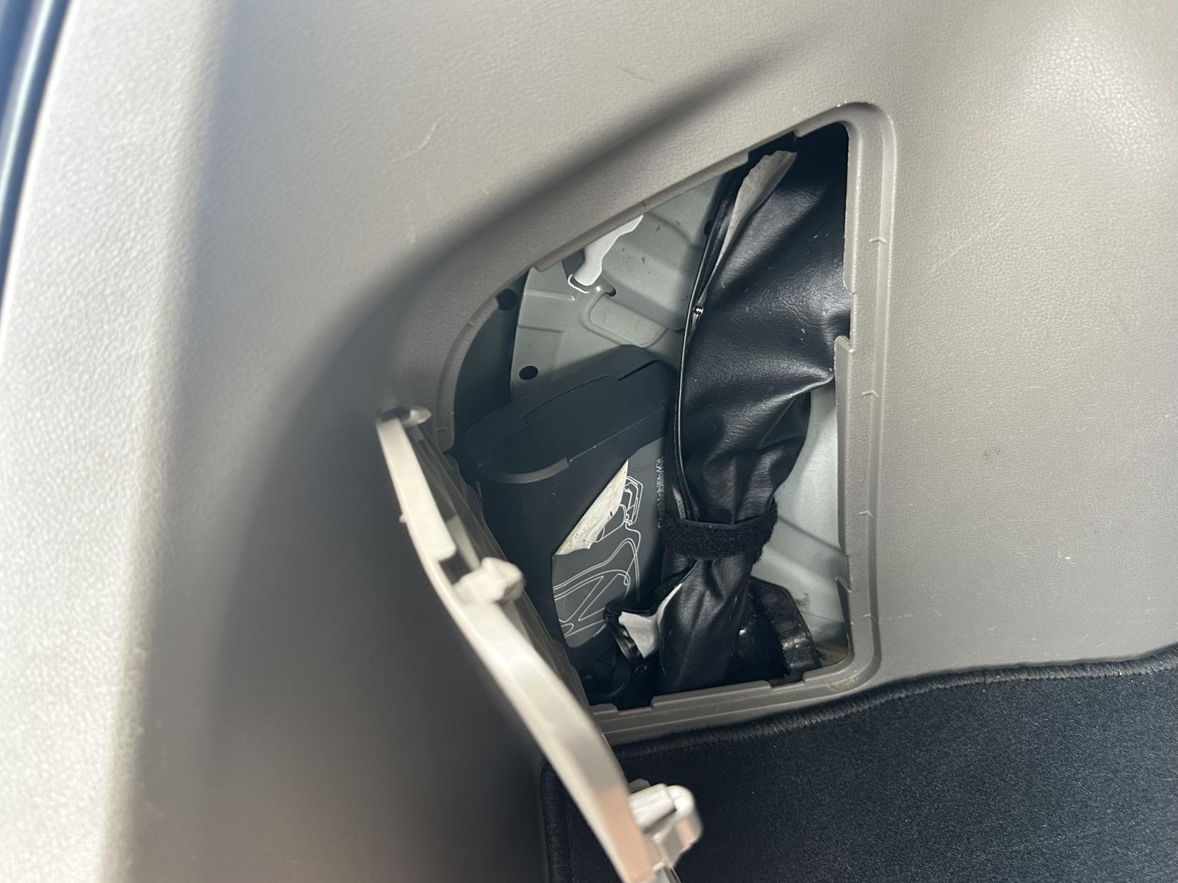 Nissan Leaf 24kWh Hatchback 5dr Electric Auto (107 bhp)