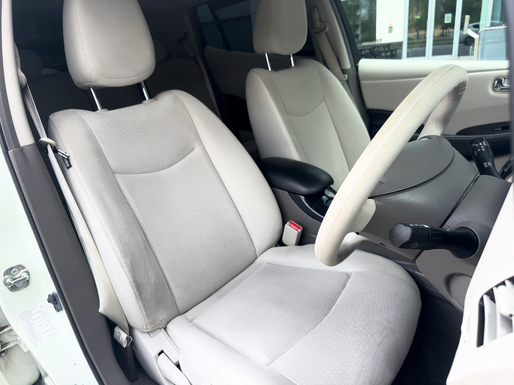 Nissan Leaf 24kWh Hatchback 5dr Electric Auto (107 bhp)
