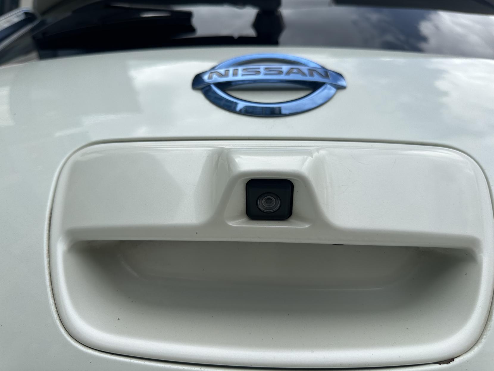 Nissan Leaf 24kWh Hatchback 5dr Electric Auto (107 bhp)