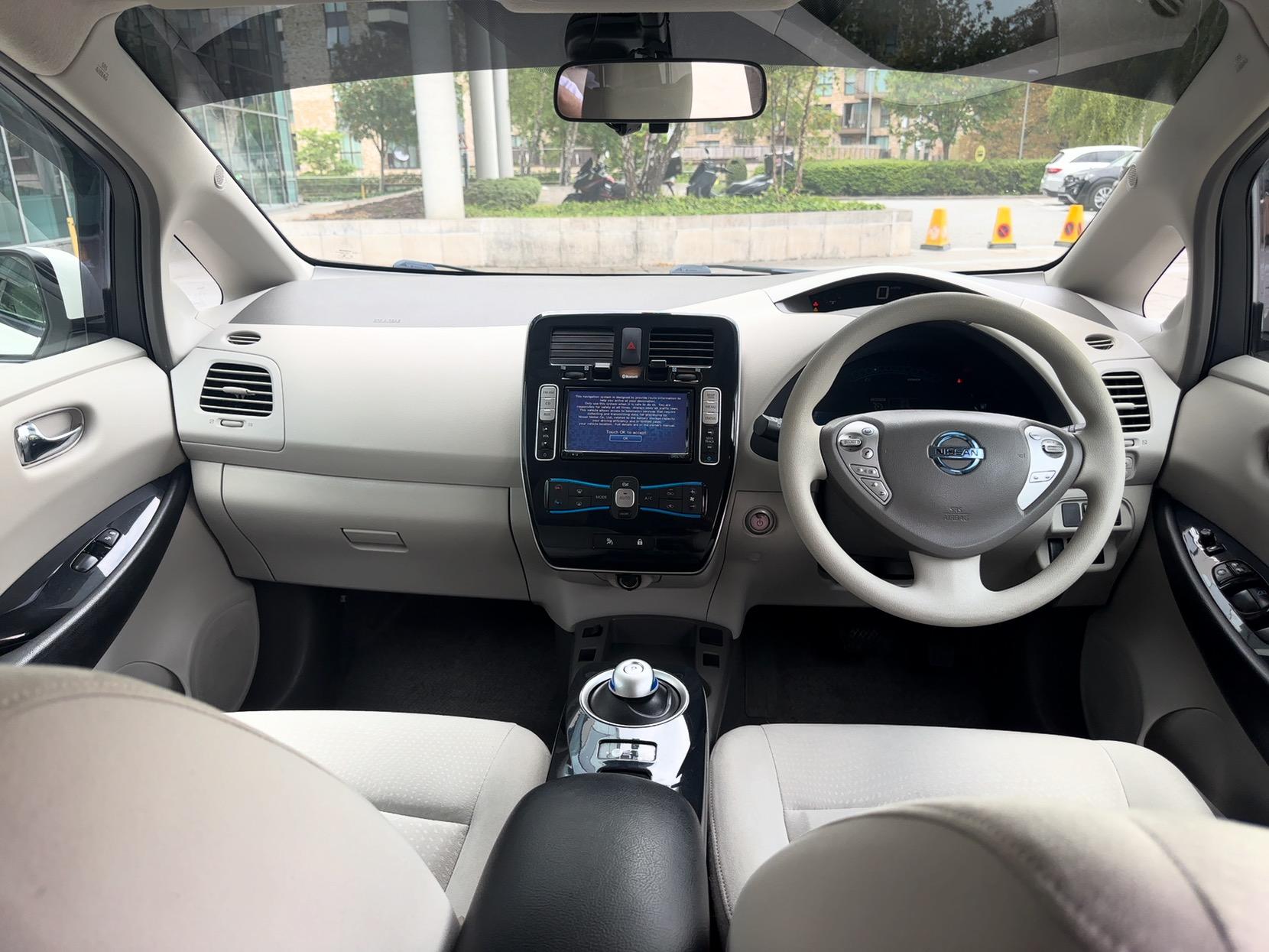 Nissan Leaf 24kWh Hatchback 5dr Electric Auto (107 bhp)