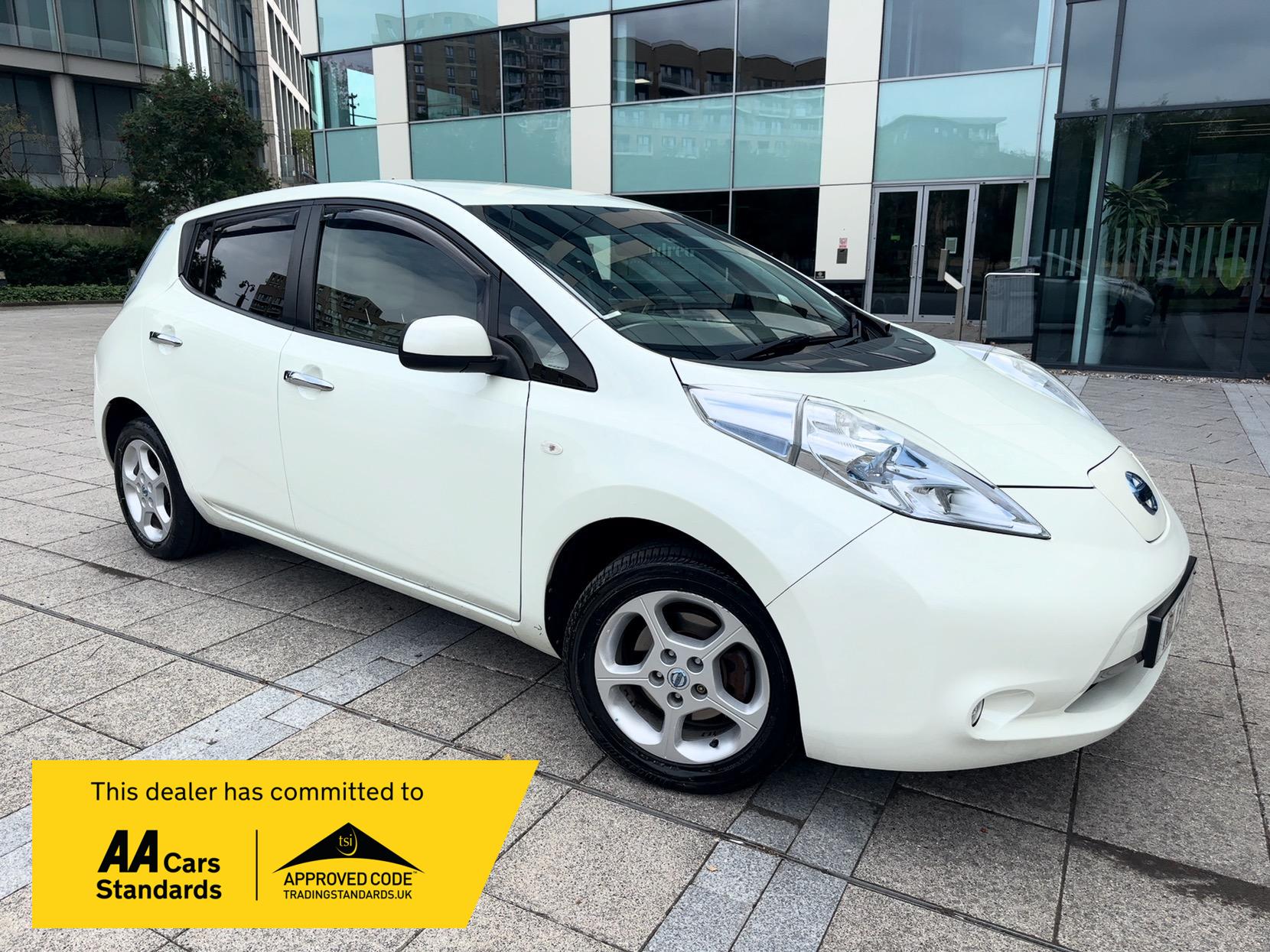 Nissan Leaf 24kWh Hatchback 5dr Electric Auto (107 bhp)