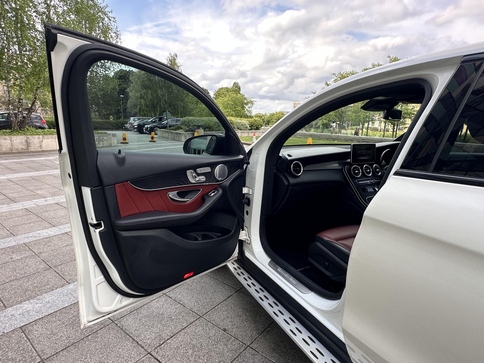 Mercedes-Benz GLC 3.0 GLC350d V6 AMG Line (Premium Plus) Coupe 5dr Diesel G-Tronic 4MATIC Euro 6 (s/s) (258 ps)