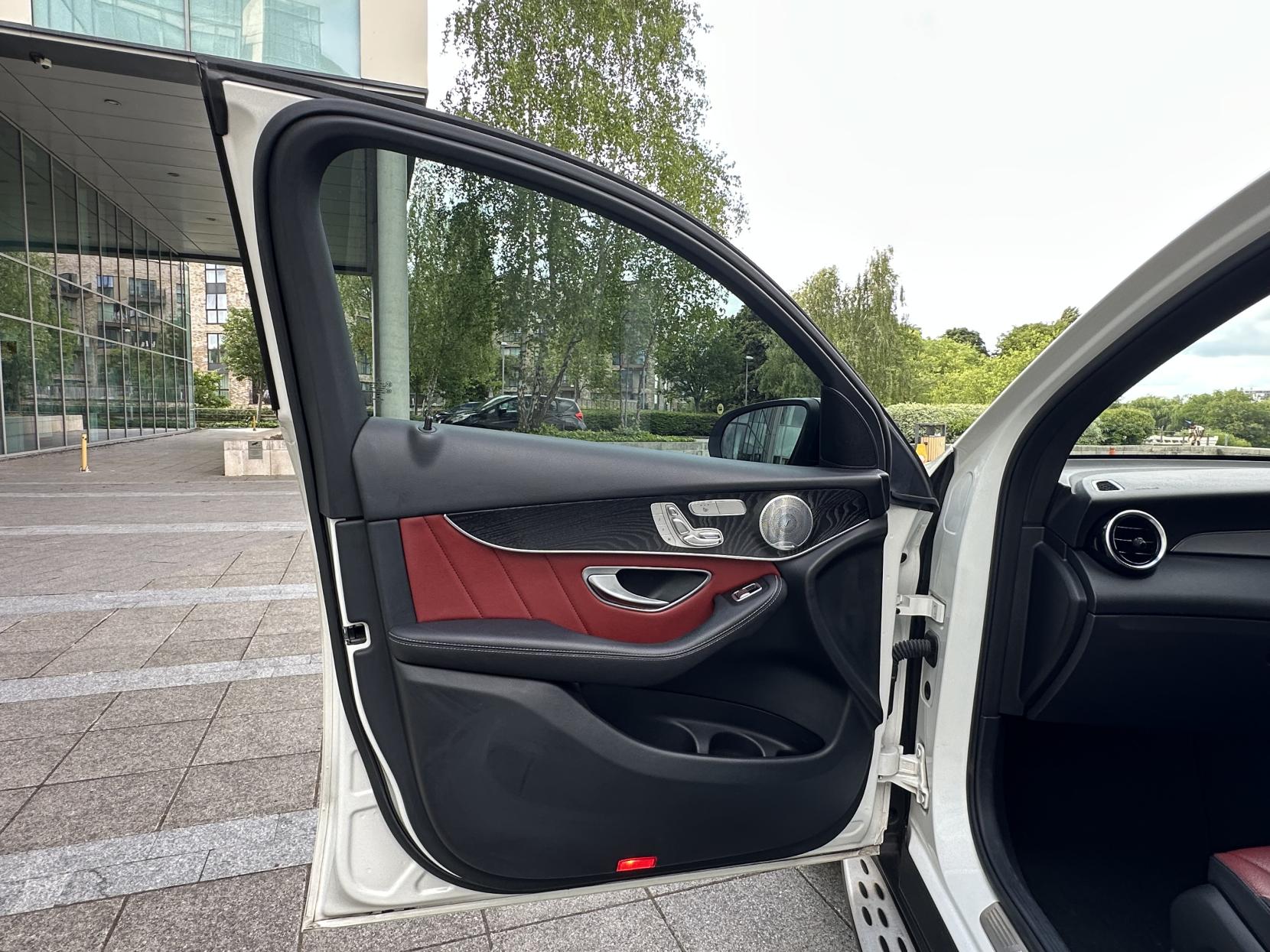 Mercedes-Benz GLC 3.0 GLC350d V6 AMG Line (Premium Plus) Coupe 5dr Diesel G-Tronic 4MATIC Euro 6 (s/s) (258 ps)
