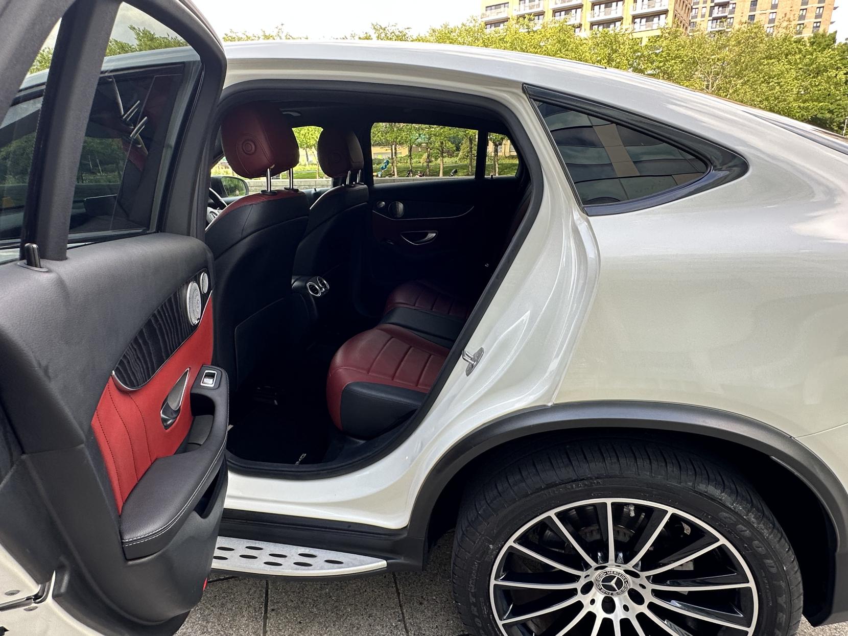 Mercedes-Benz GLC 3.0 GLC350d V6 AMG Line (Premium Plus) Coupe 5dr Diesel G-Tronic 4MATIC Euro 6 (s/s) (258 ps)