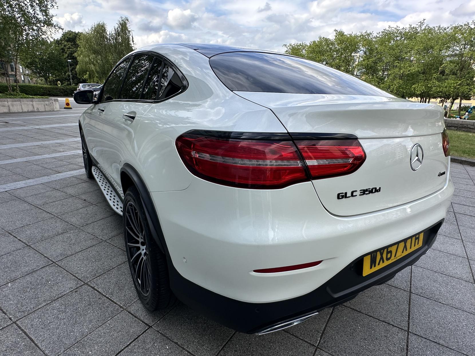 Mercedes-Benz GLC 3.0 GLC350d V6 AMG Line (Premium Plus) Coupe 5dr Diesel G-Tronic 4MATIC Euro 6 (s/s) (258 ps)