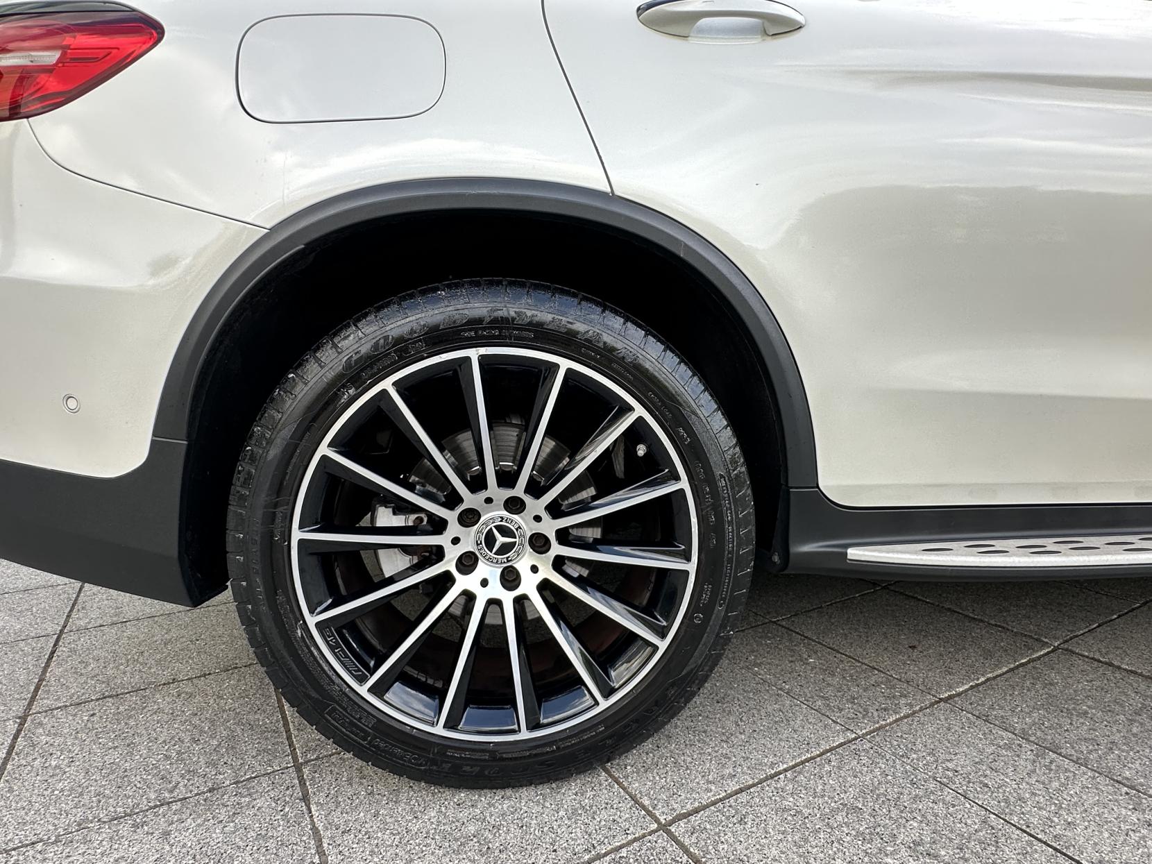 Mercedes-Benz GLC 3.0 GLC350d V6 AMG Line (Premium Plus) Coupe 5dr Diesel G-Tronic 4MATIC Euro 6 (s/s) (258 ps)