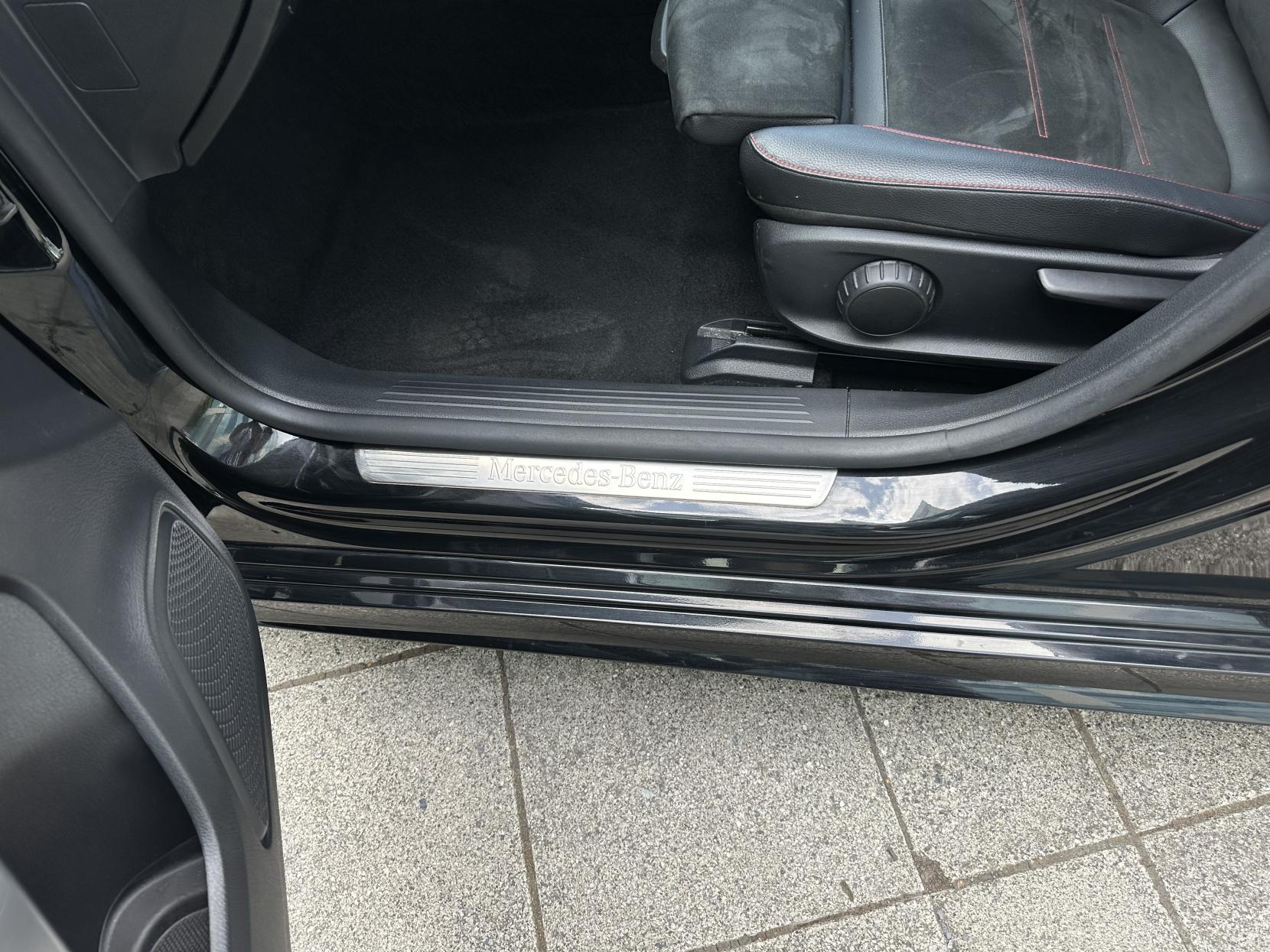 Mercedes-Benz A Class 1.3 A250e 15.6kWh AMG Line Saloon 4dr Petrol Plug-in Hybrid 8G-DCT Euro 6 (s/s) (218 ps)