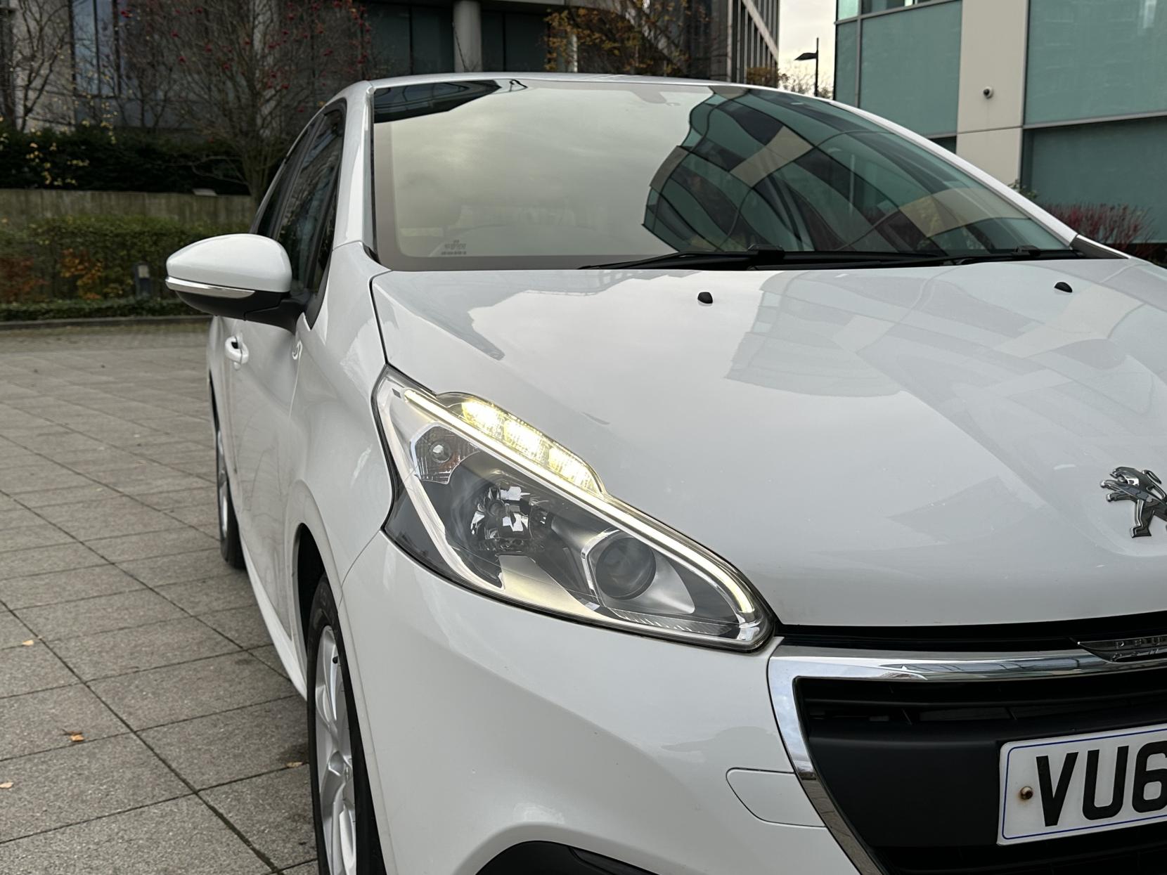 Peugeot 208 1.2 PureTech Active Hatchback 5dr Petrol Manual Euro 6 (82 ps)