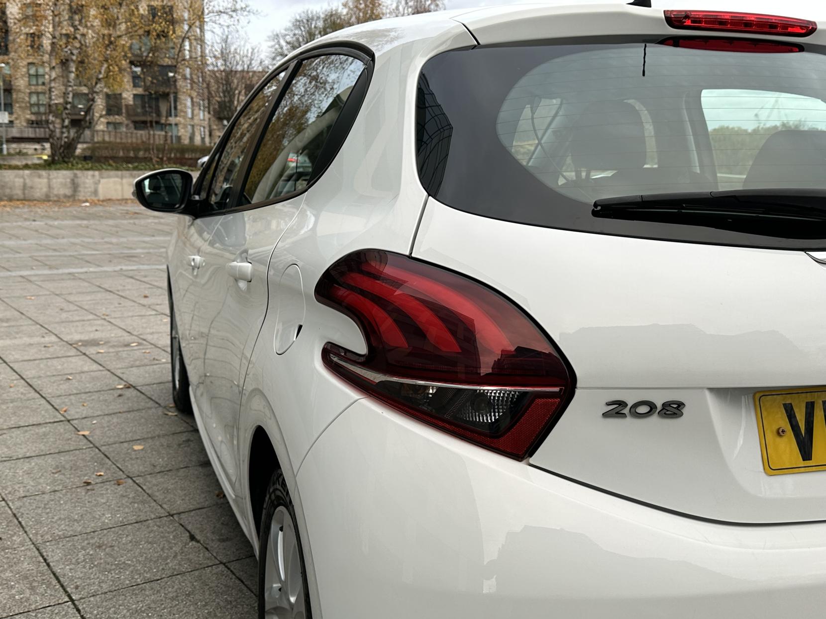 Peugeot 208 1.2 PureTech Active Hatchback 5dr Petrol Manual Euro 6 (82 ps)