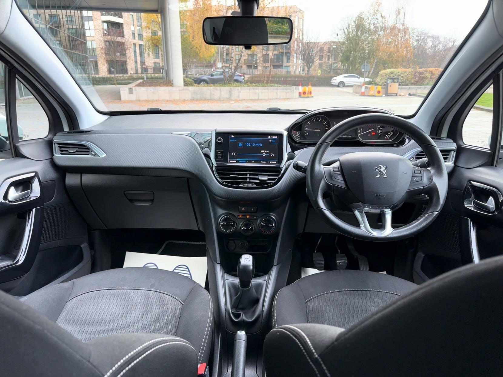 Peugeot 208 1.2 PureTech Active Hatchback 5dr Petrol Manual Euro 6 (82 ps)