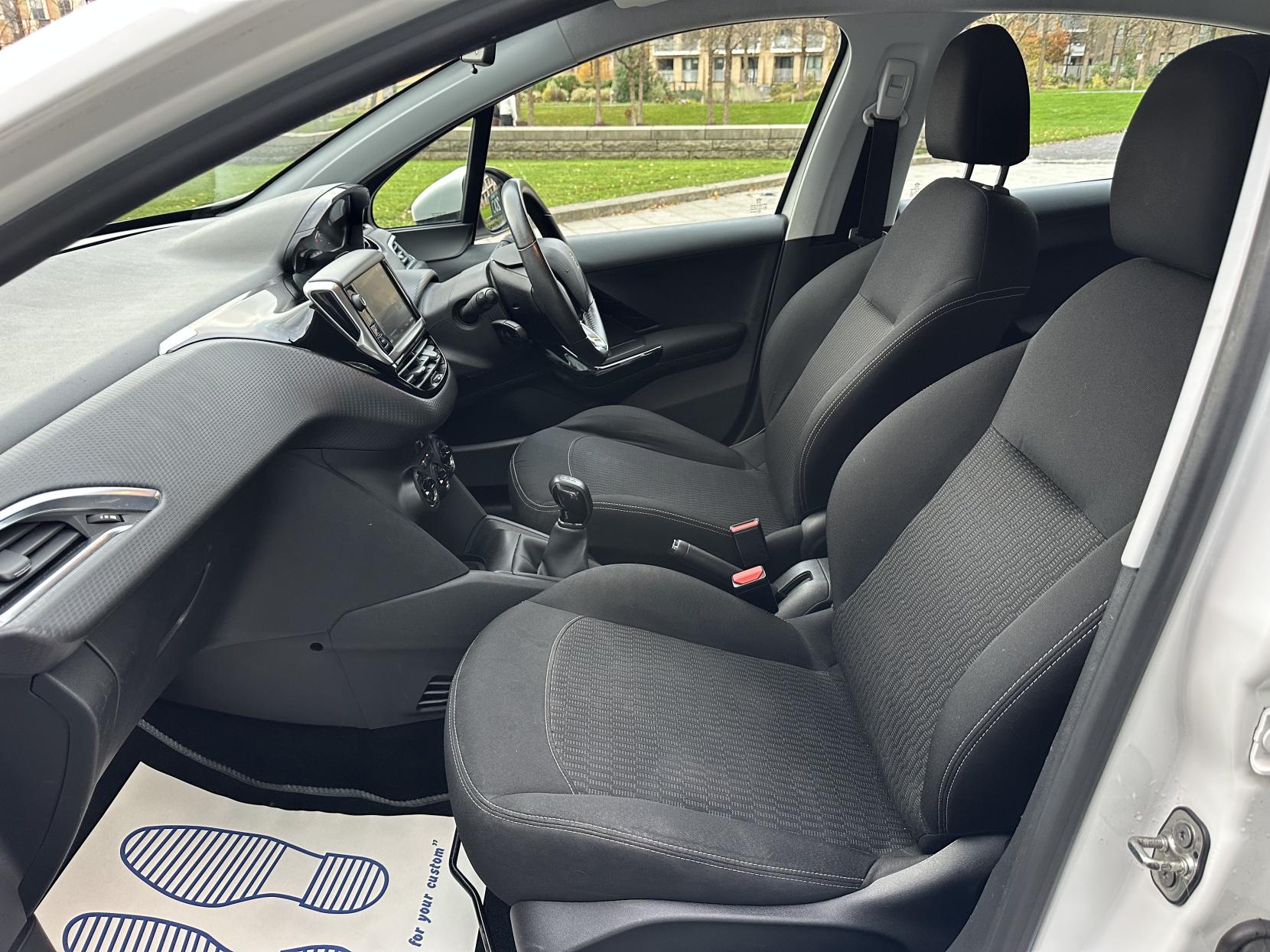 Peugeot 208 1.2 PureTech Active Hatchback 5dr Petrol Manual Euro 6 (82 ps)