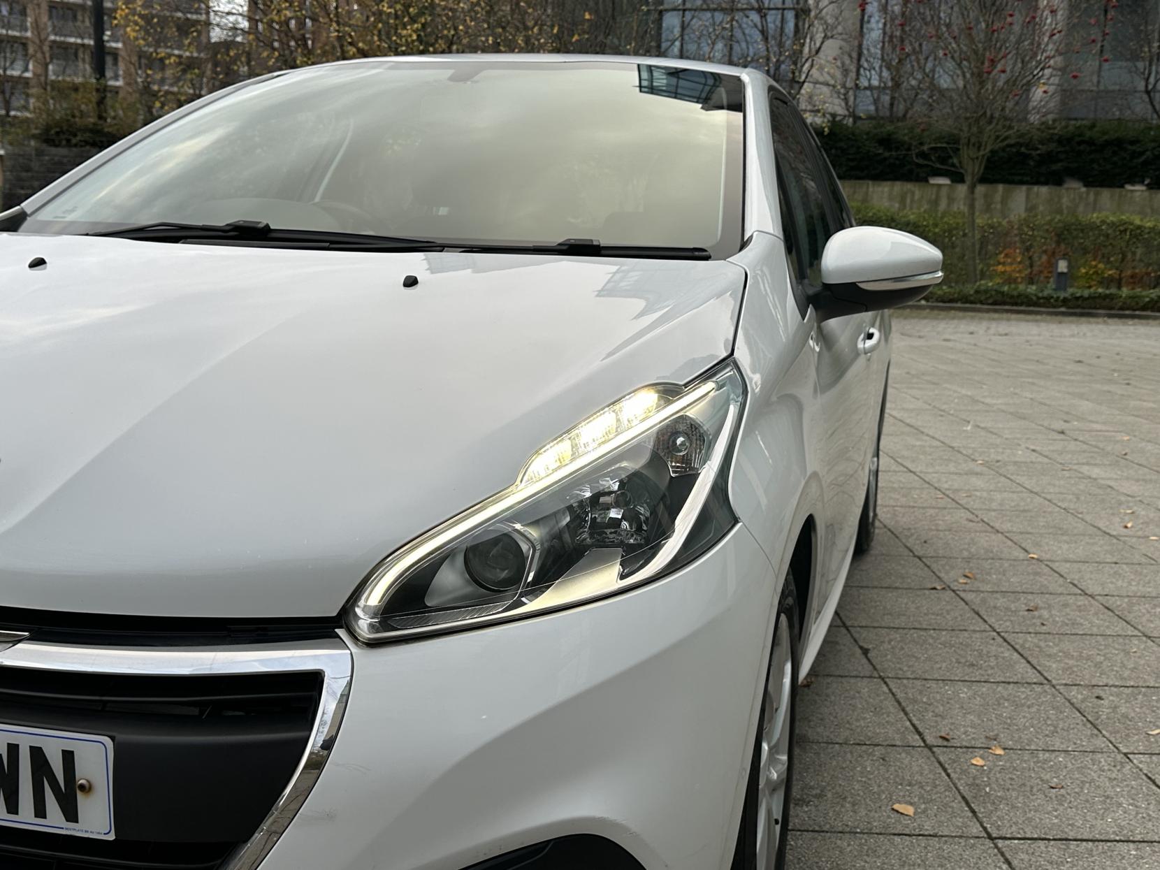 Peugeot 208 1.2 PureTech Active Hatchback 5dr Petrol Manual Euro 6 (82 ps)