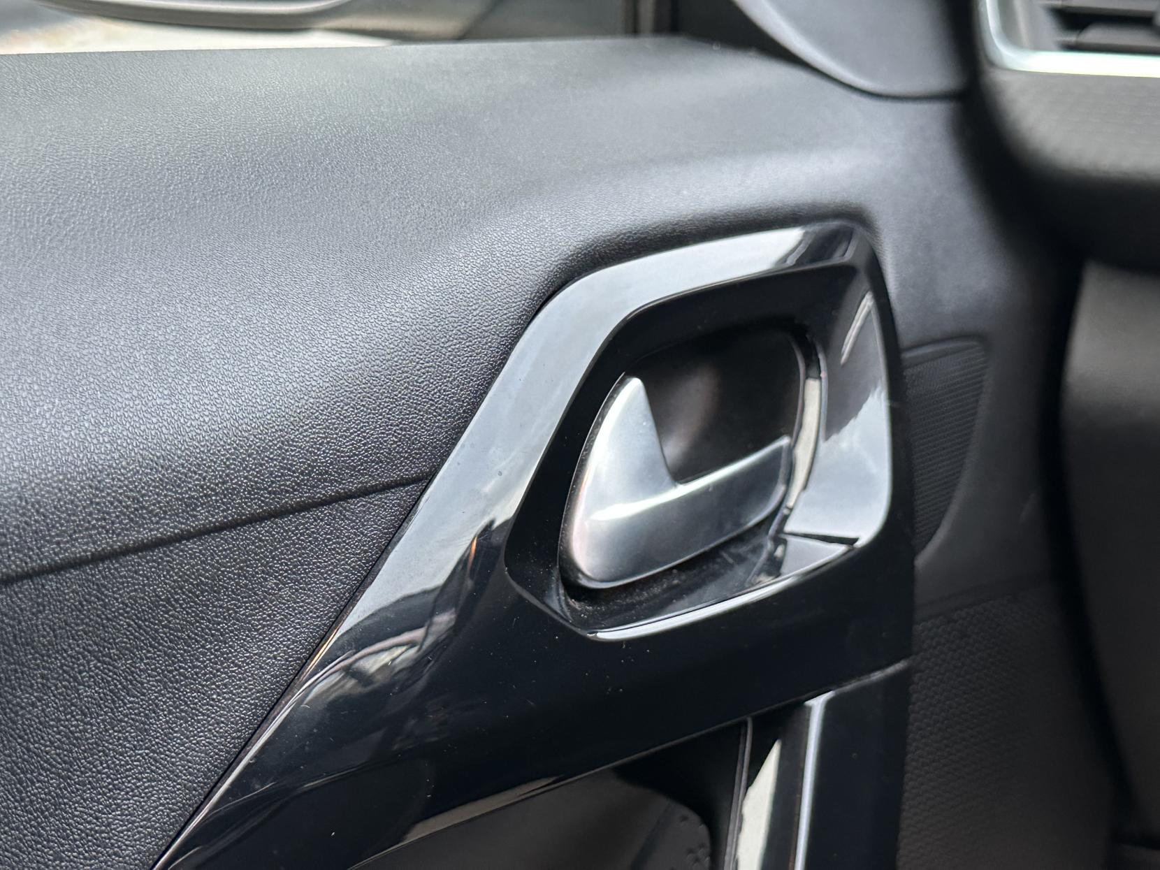 Peugeot 208 1.2 PureTech Active Hatchback 5dr Petrol Manual Euro 6 (82 ps)