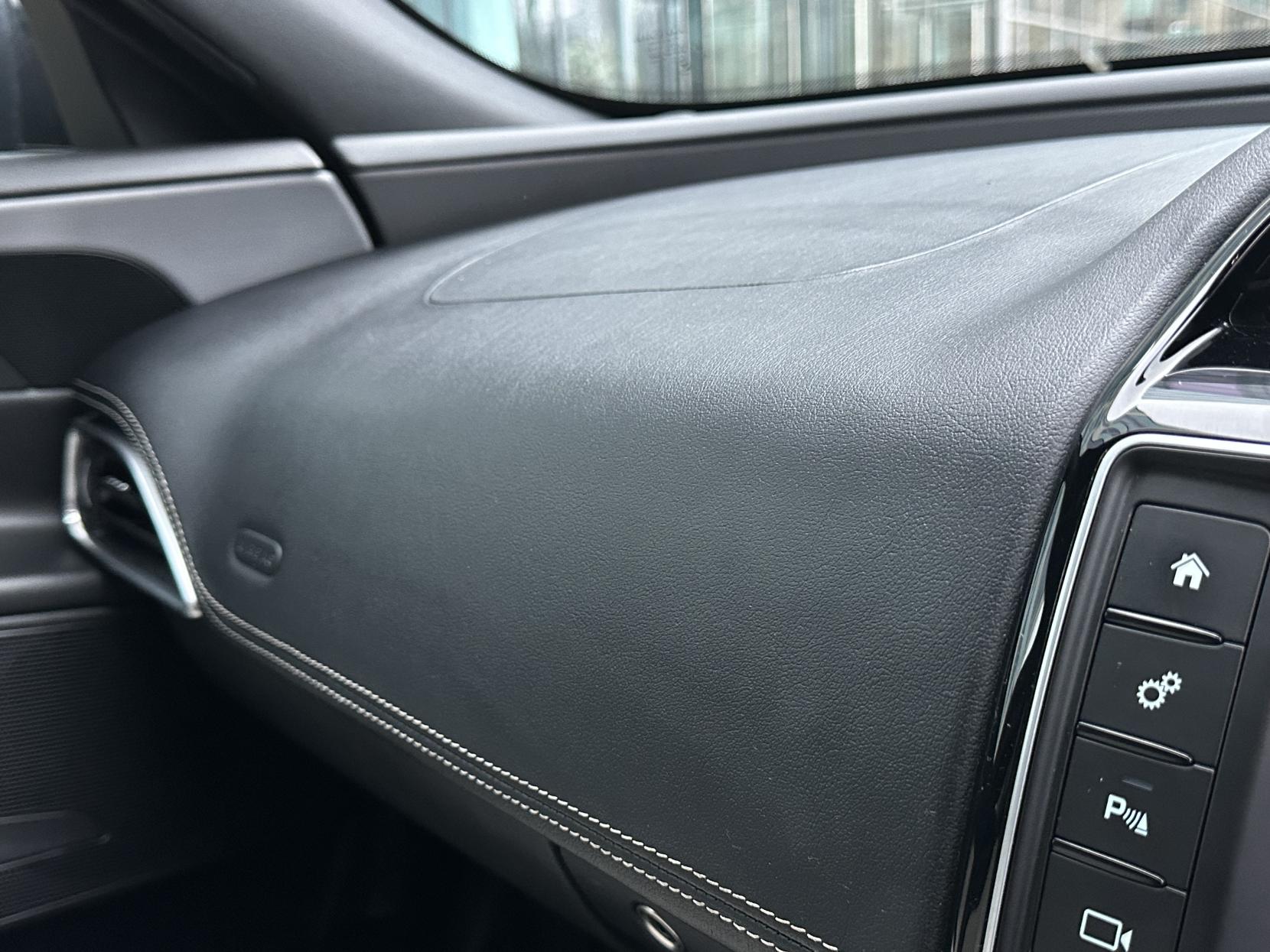 Jaguar XE 2.0d R-Sport Saloon 4dr Diesel Auto Euro 6 (s/s) (180 ps)