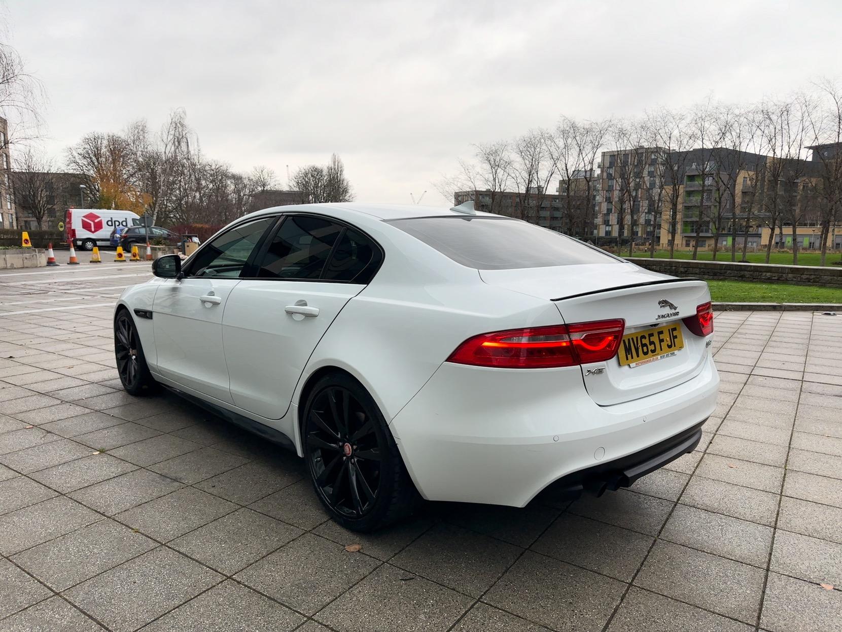 Jaguar XE 2.0d R-Sport Saloon 4dr Diesel Auto Euro 6 (s/s) (180 ps)