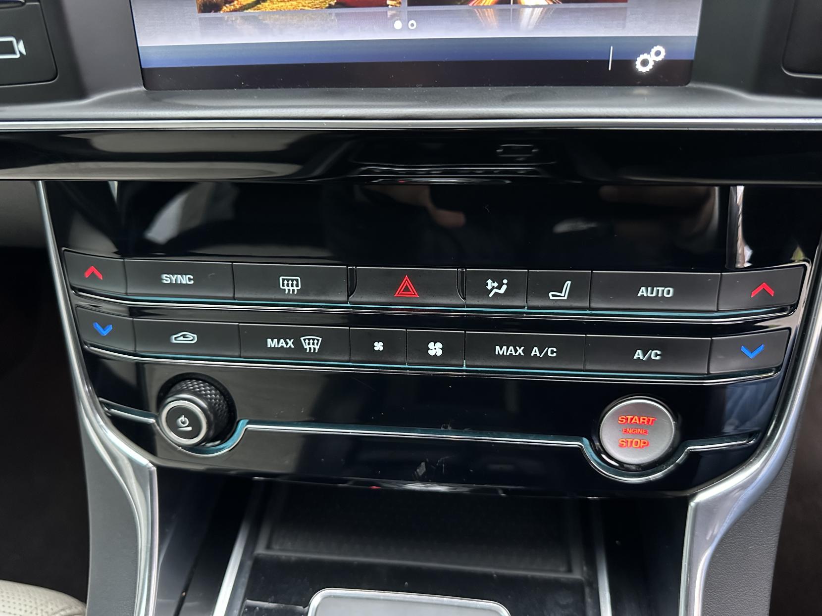 Jaguar XE 2.0d R-Sport Saloon 4dr Diesel Auto Euro 6 (s/s) (180 ps)