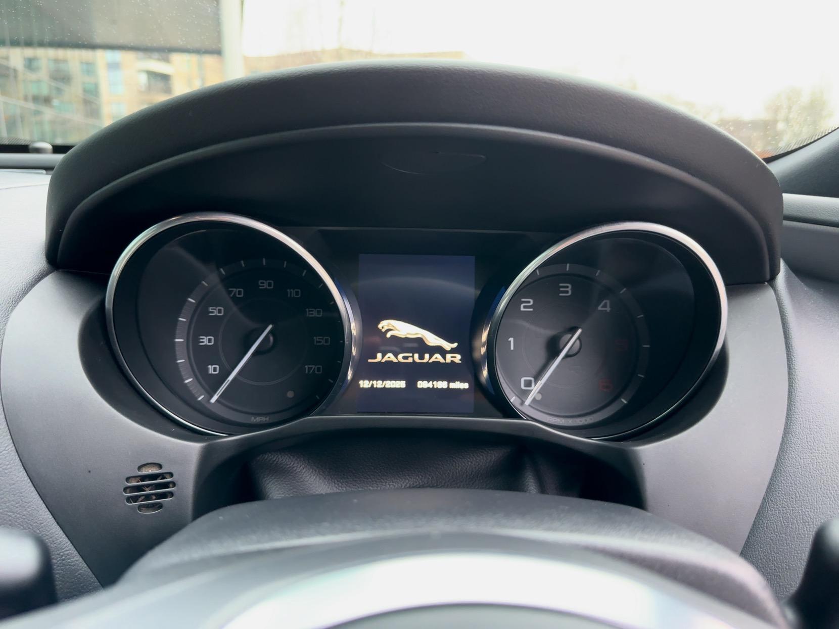 Jaguar XE 2.0d R-Sport Saloon 4dr Diesel Auto Euro 6 (s/s) (180 ps)