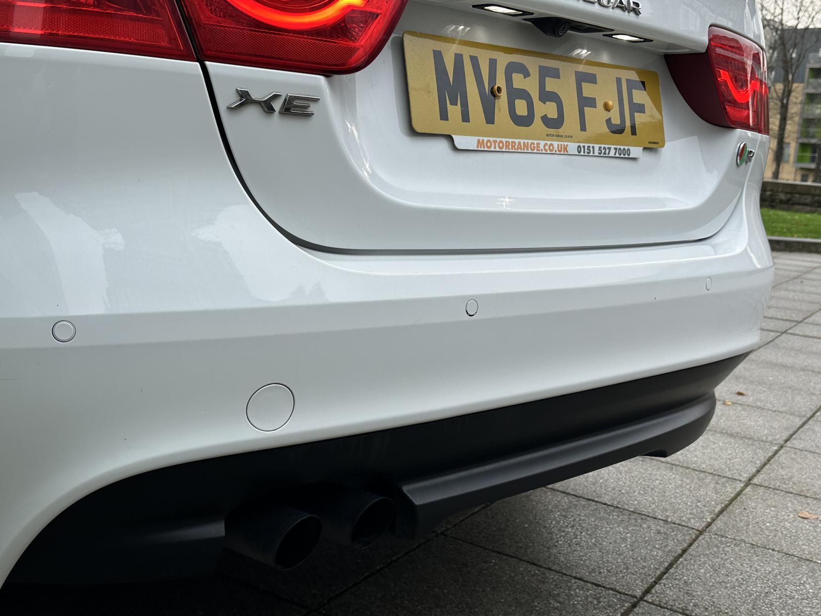 Jaguar XE 2.0d R-Sport Saloon 4dr Diesel Auto Euro 6 (s/s) (180 ps)