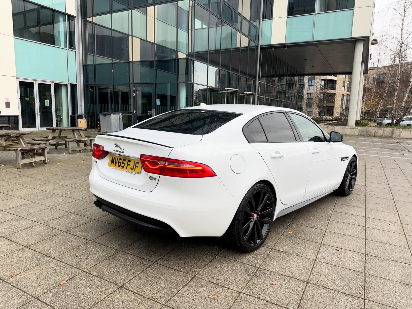 Jaguar XE 2.0d R-Sport Saloon 4dr Diesel Auto Euro 6 (s/s) (180 ps)