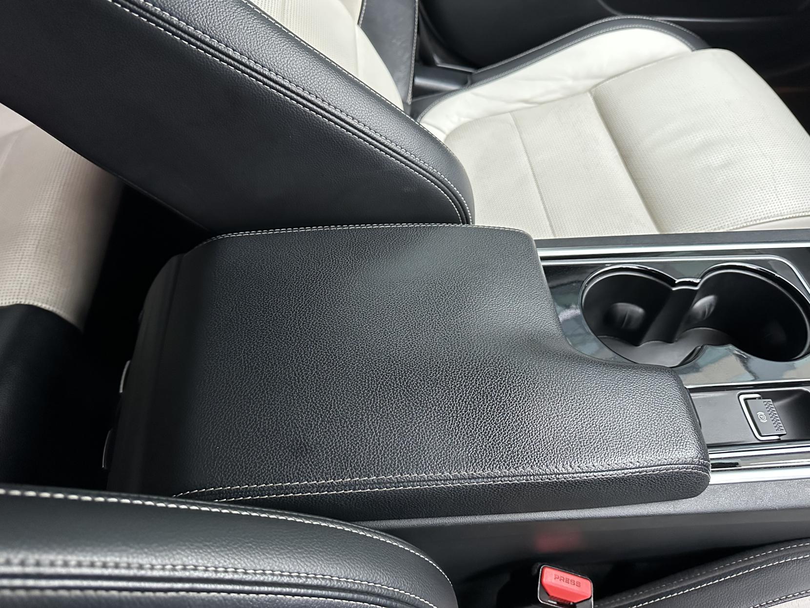 Jaguar XE 2.0d R-Sport Saloon 4dr Diesel Auto Euro 6 (s/s) (180 ps)