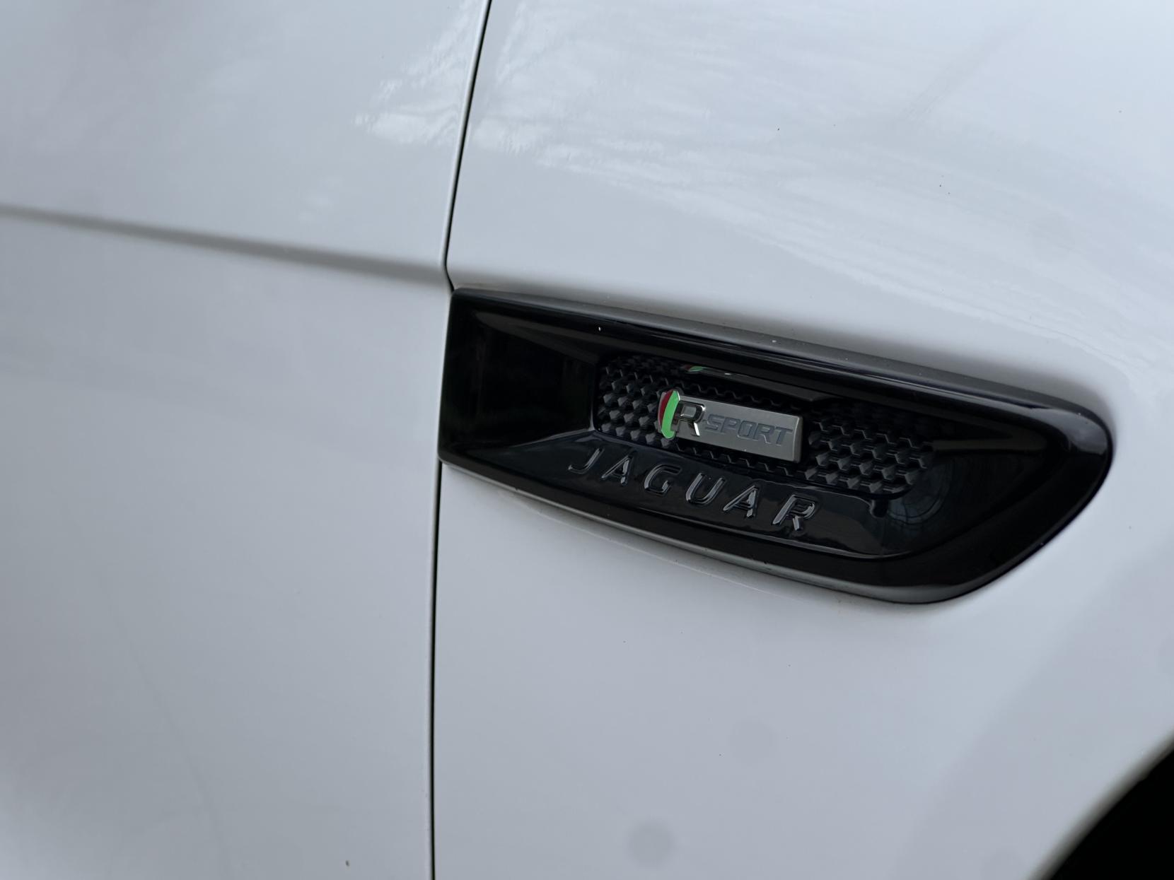 Jaguar XE 2.0d R-Sport Saloon 4dr Diesel Auto Euro 6 (s/s) (180 ps)