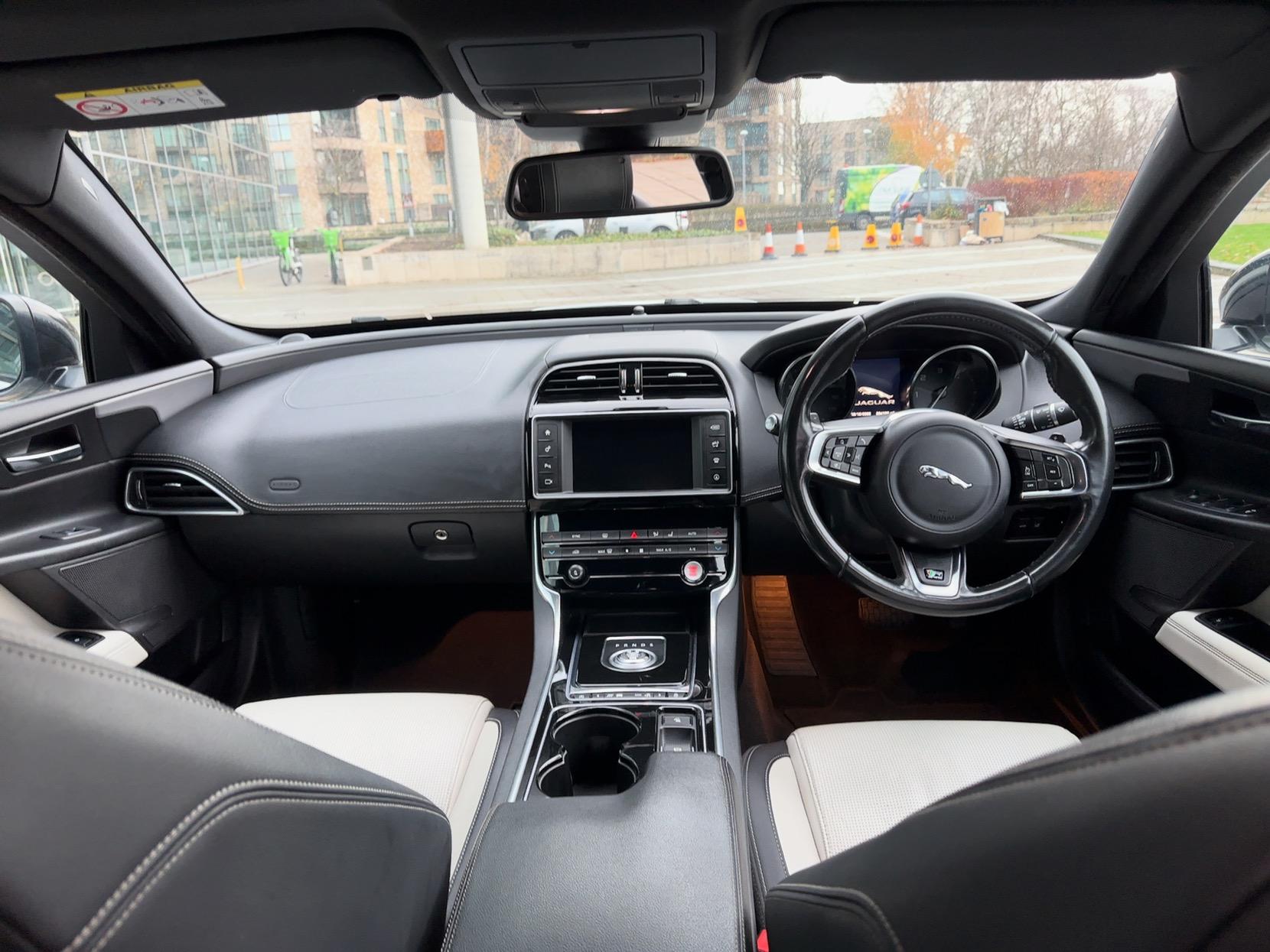 Jaguar XE 2.0d R-Sport Saloon 4dr Diesel Auto Euro 6 (s/s) (180 ps)