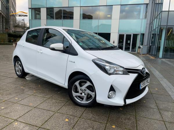 Toyota Yaris 1.5 VVT-h Icon Hatchback 5dr Petrol Hybrid E-CVT Euro 6 (101 ps)