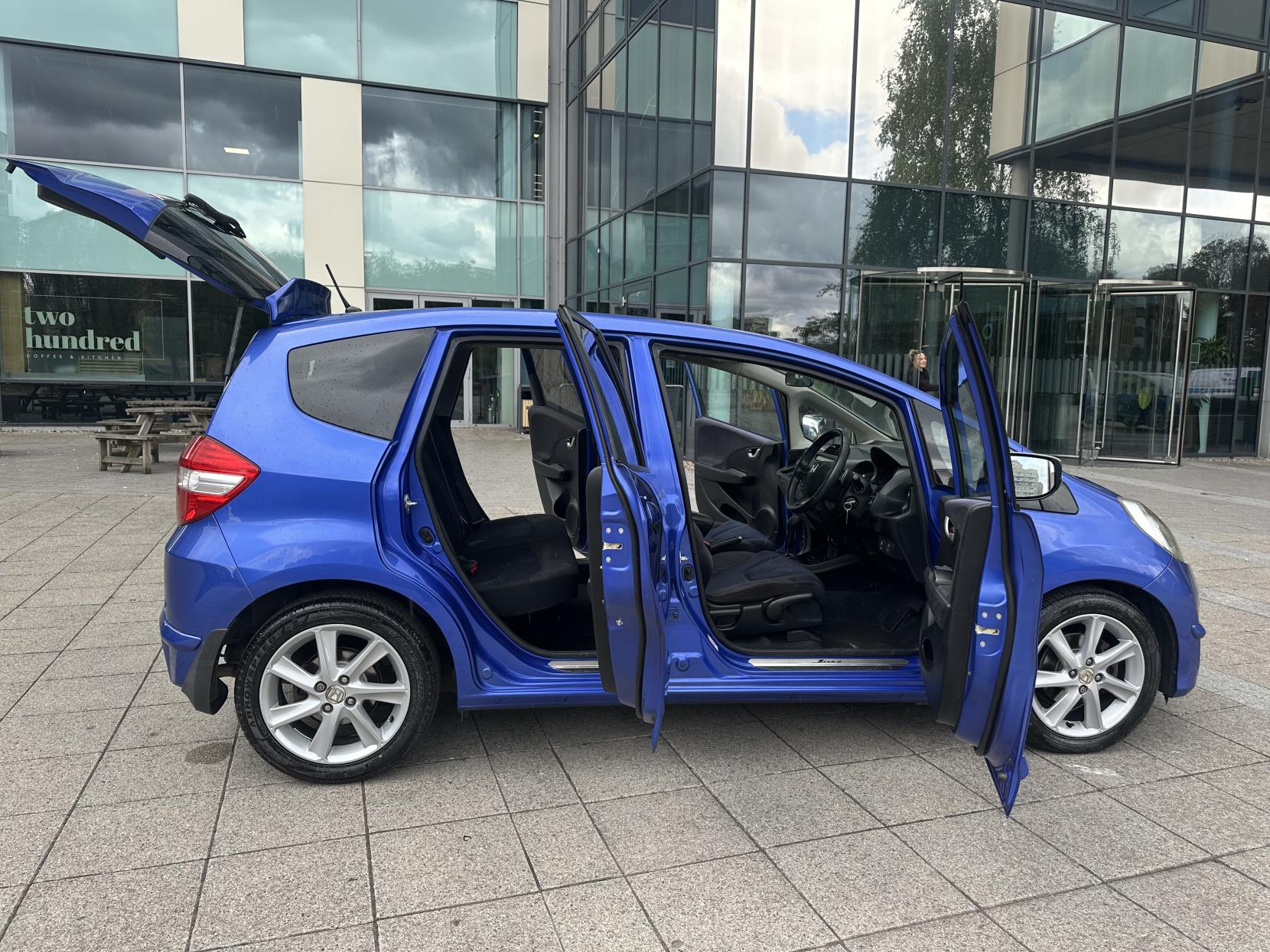 Honda Jazz 1.4 i-VTEC EX Hatchback 5dr Petrol CVT Euro 5 (99 ps)