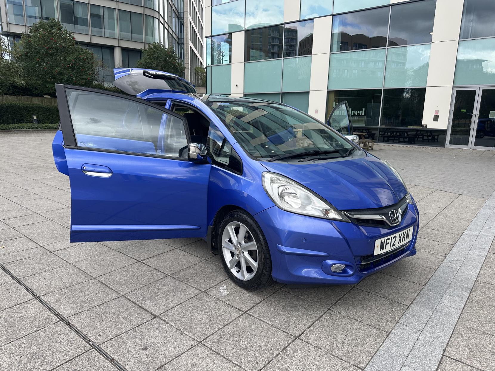 Honda Jazz 1.4 i-VTEC EX Hatchback 5dr Petrol CVT Euro 5 (99 ps)
