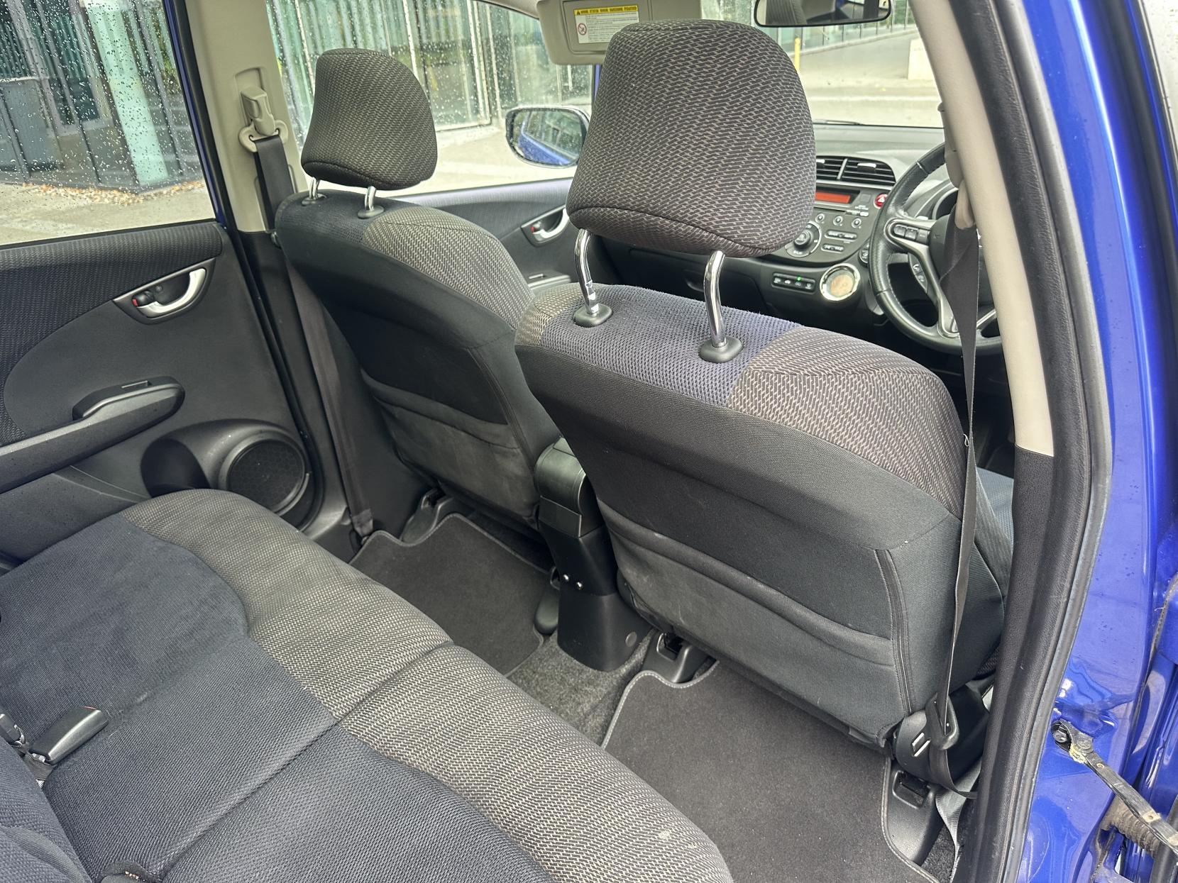 Honda Jazz 1.4 i-VTEC EX Hatchback 5dr Petrol CVT Euro 5 (99 ps)