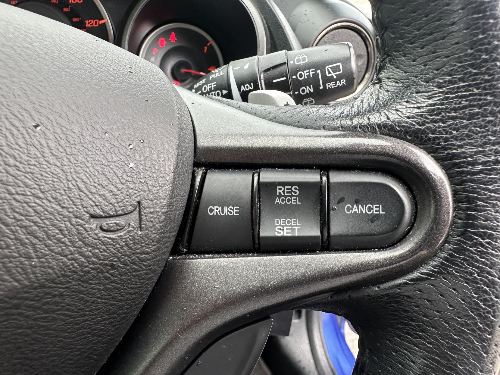 Honda Jazz 1.4 i-VTEC EX Hatchback 5dr Petrol CVT Euro 5 (99 ps)