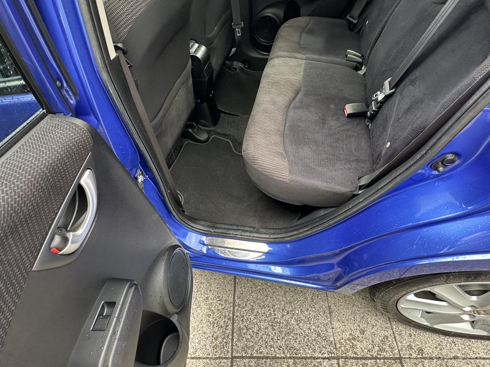Honda Jazz 1.4 i-VTEC EX Hatchback 5dr Petrol CVT Euro 5 (99 ps)